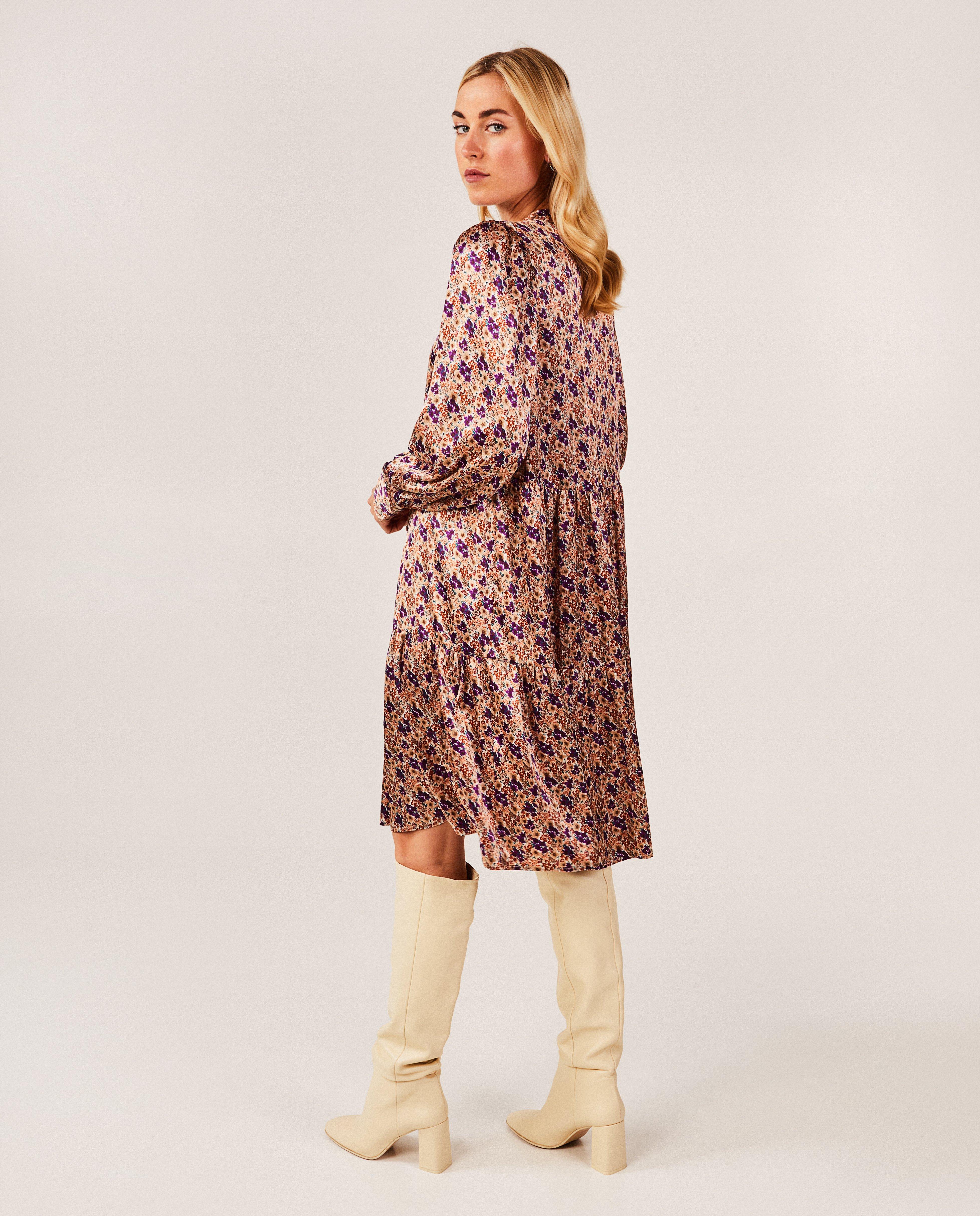 Robes - Robe fleurie en satin