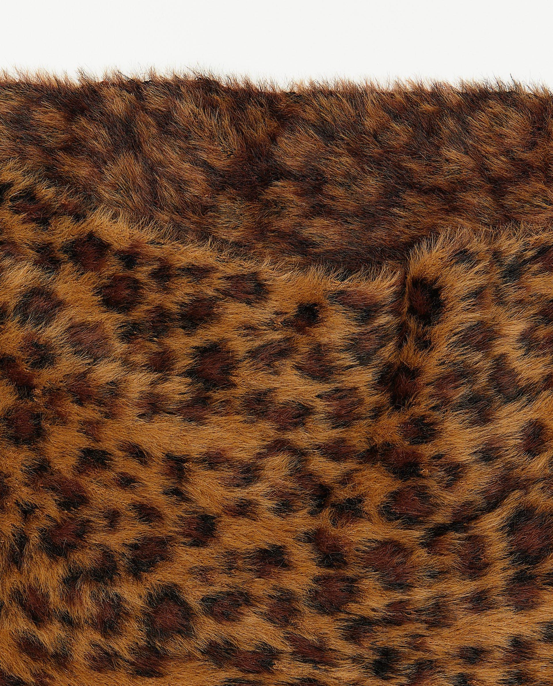 Breigoed - Fuzzy sjaal met luipaardprint