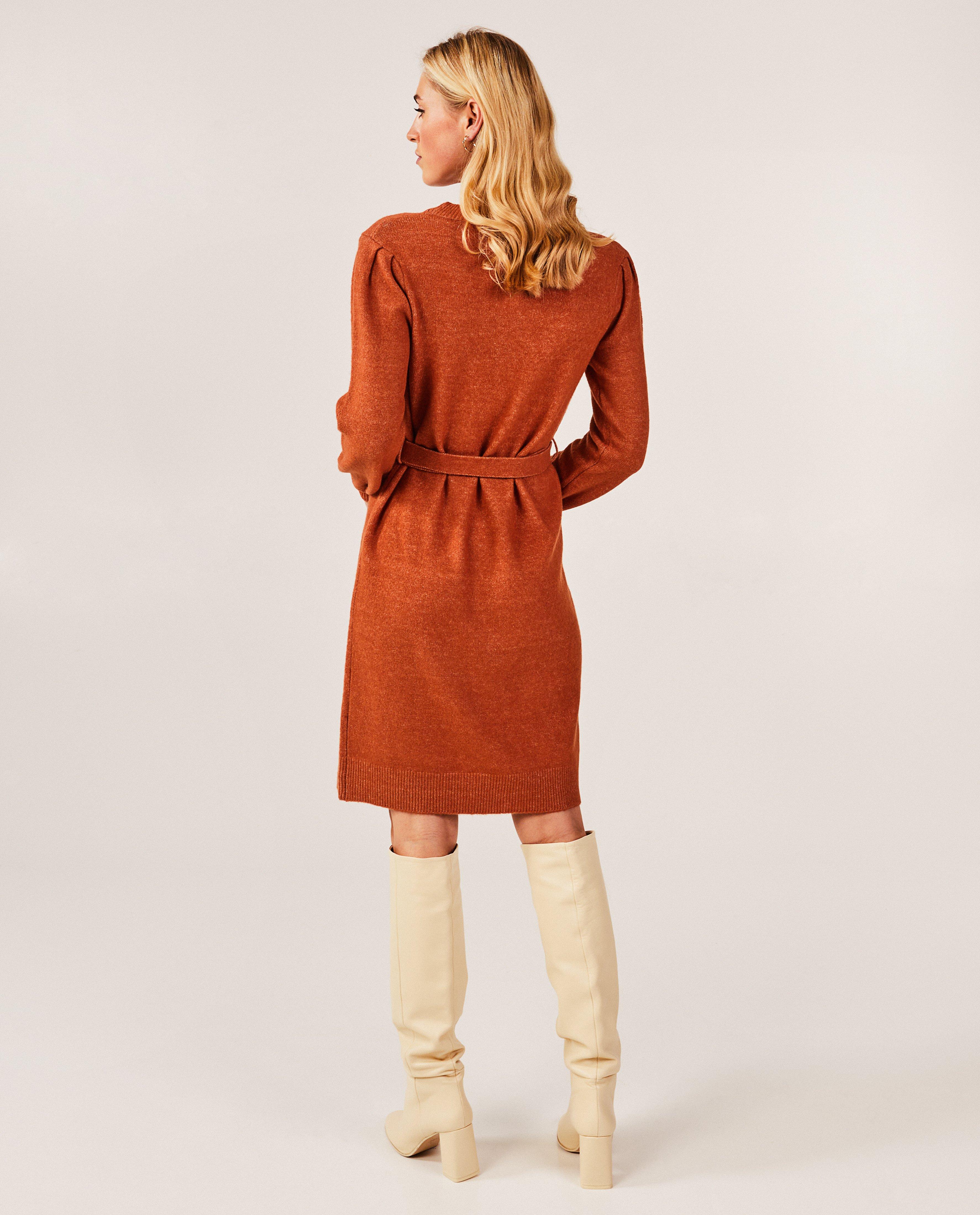 Robes - Robe tricot avec une ceinture