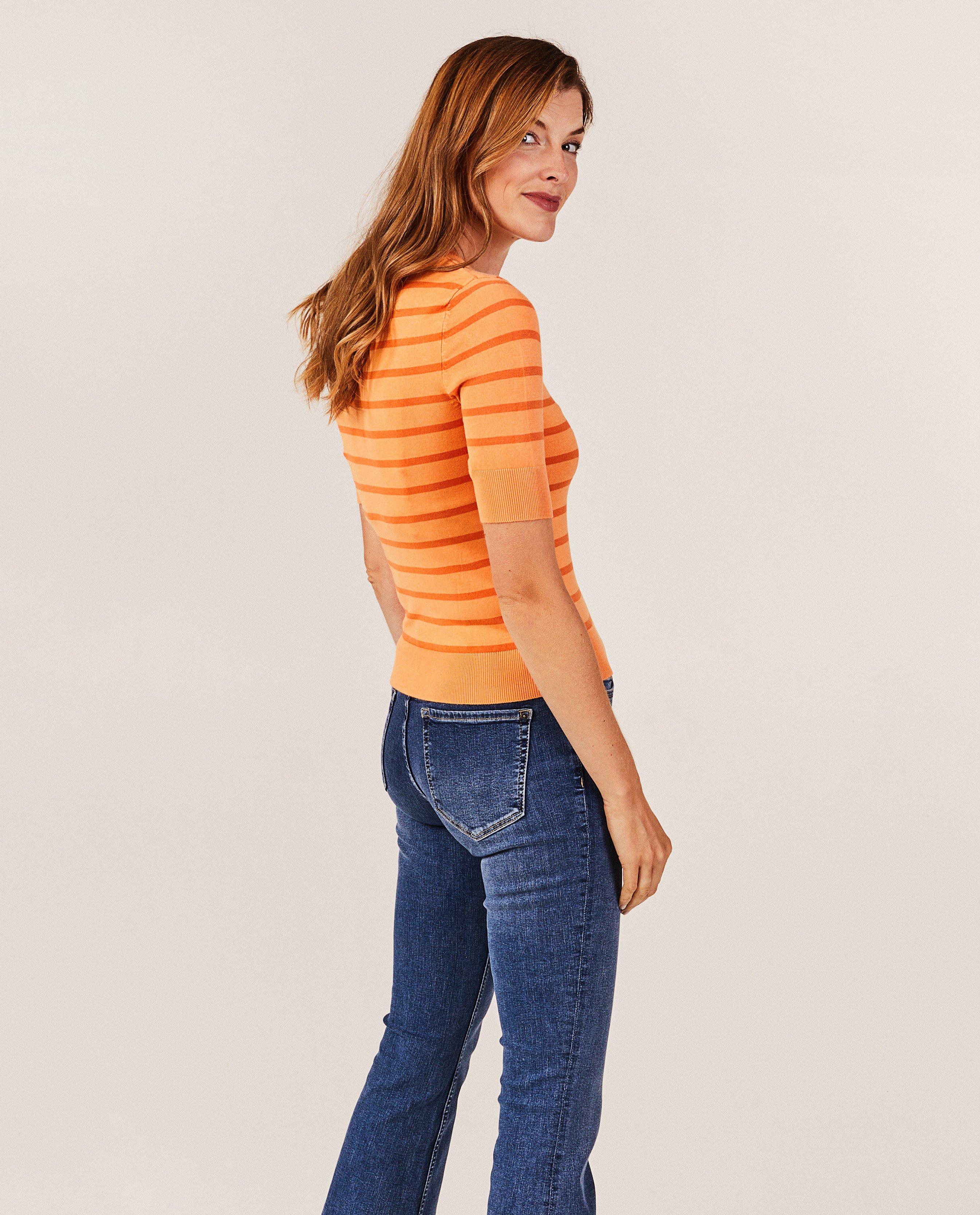 Sweaters - Oranje trui met strepen