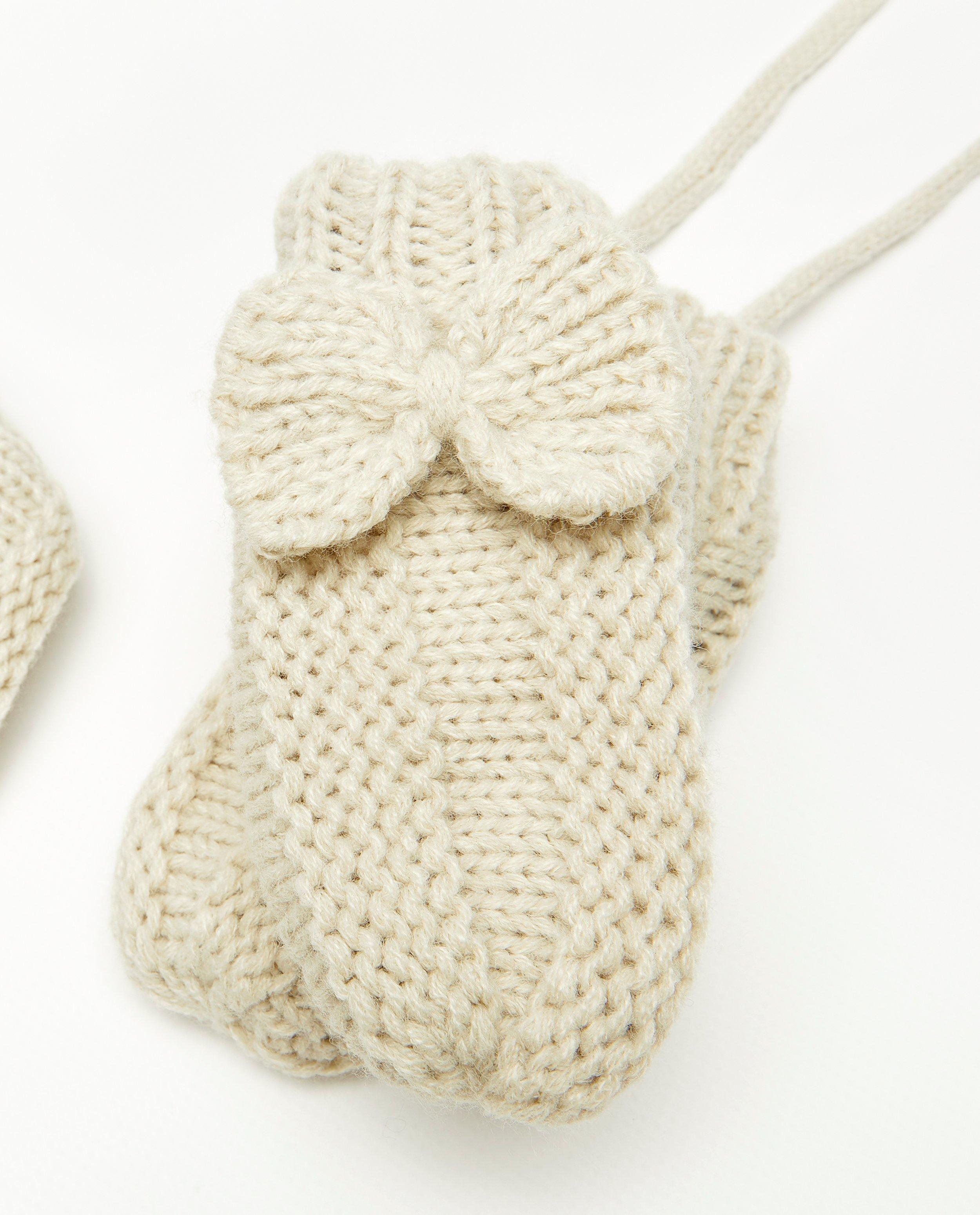 Bonneterie - Ensemble : bonnet + écharpe + gants bébé 