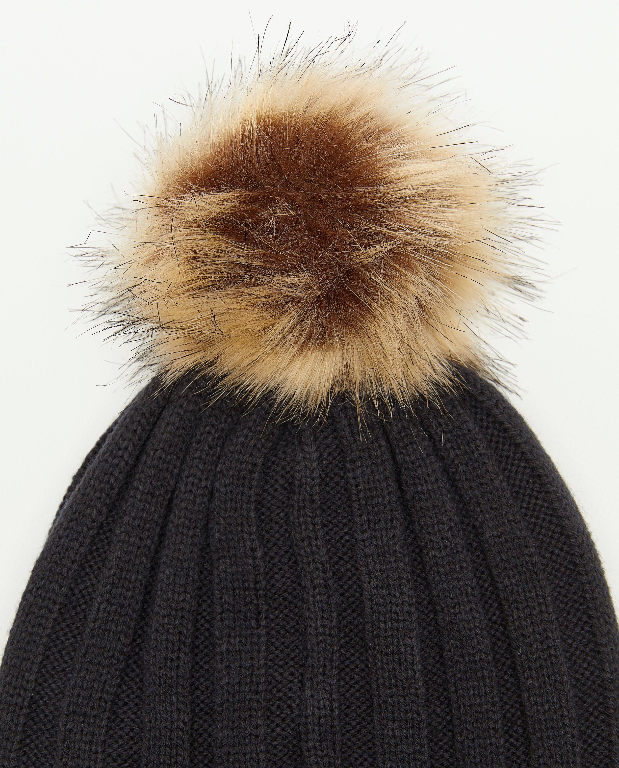 Gebreide muts met pompon - Product Detail - donkerblauw - afbeelding nummer 2