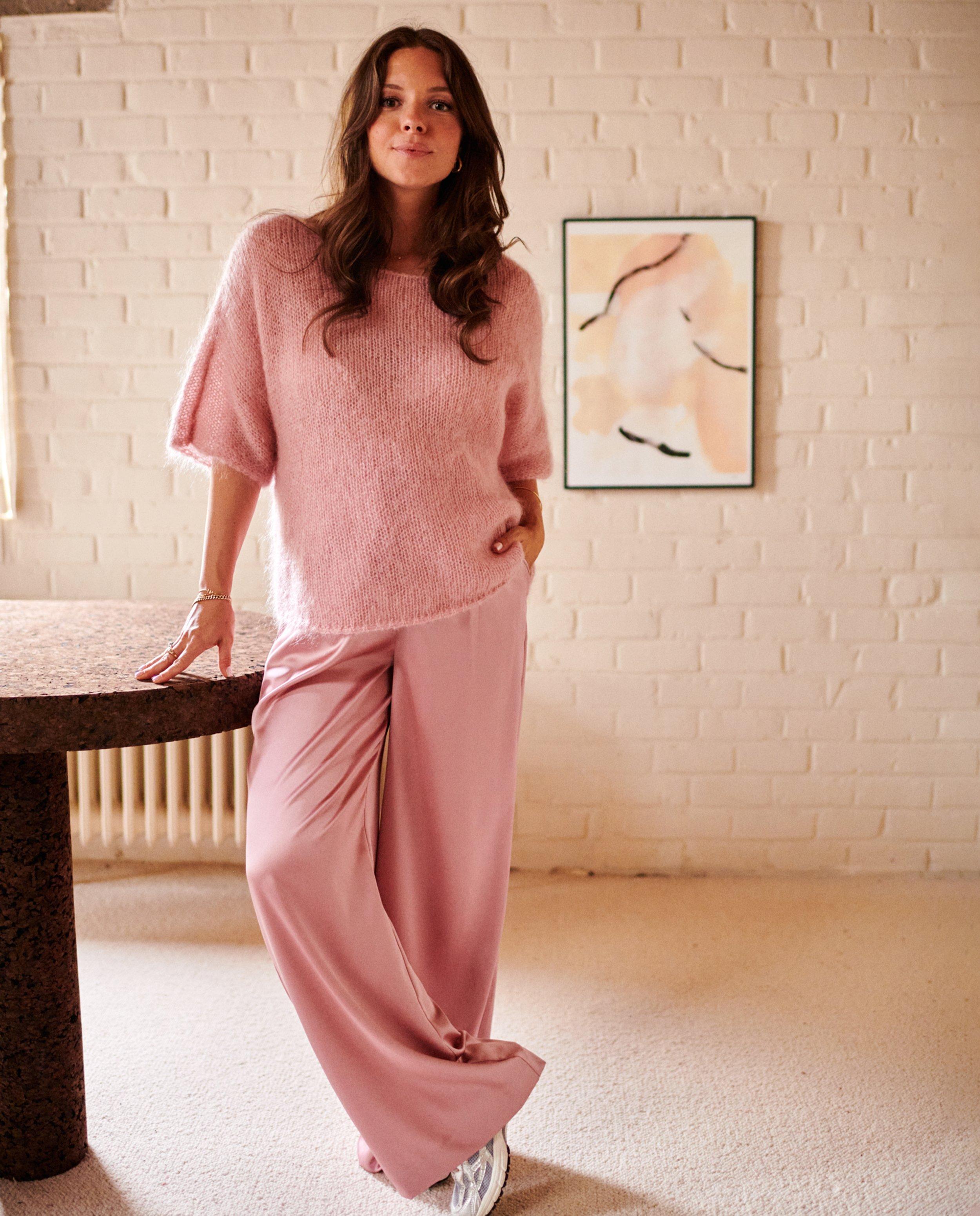 Broeken - Roze satijnen broek
