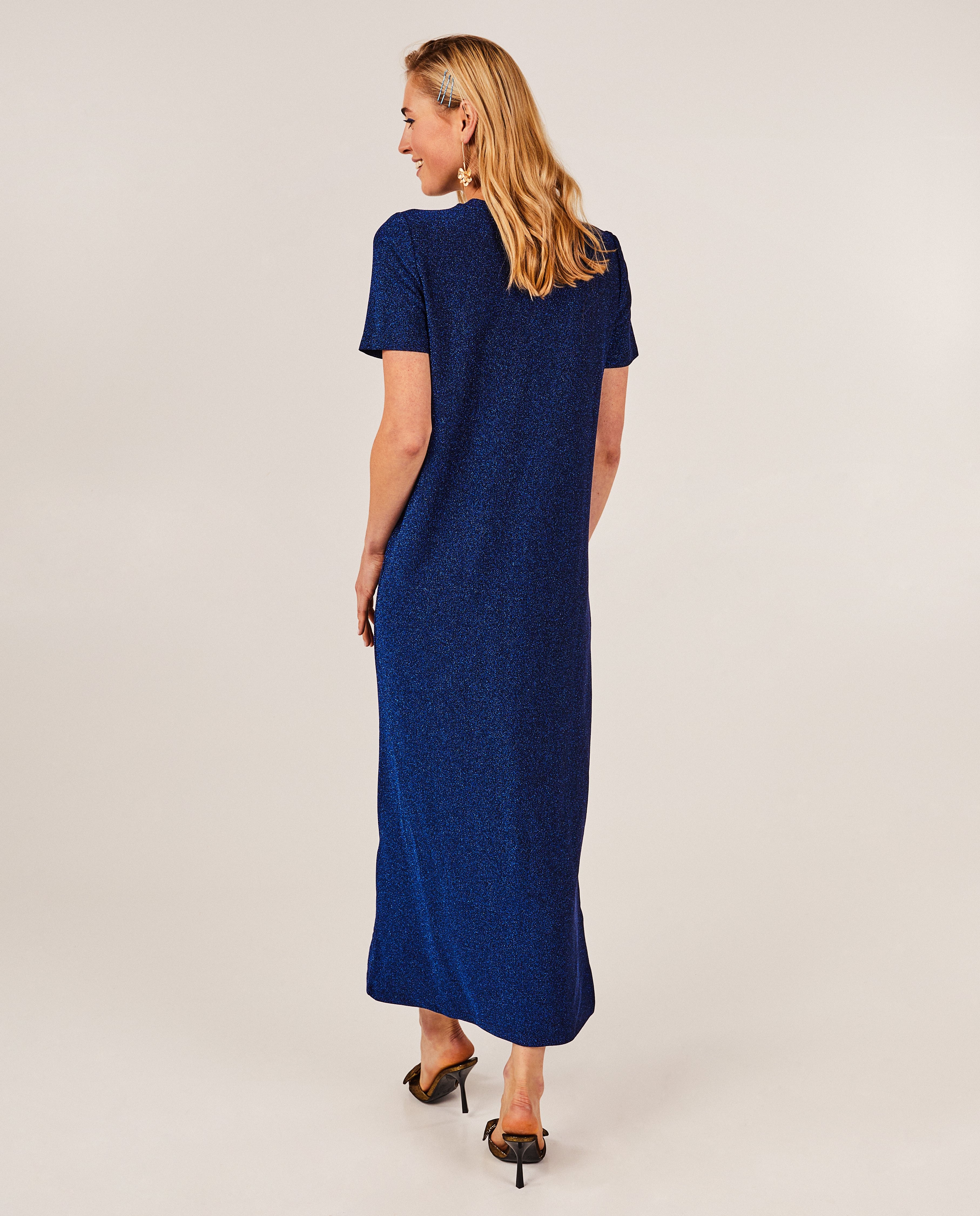 Kleedjes - Blauwe jurk met metaaldraad