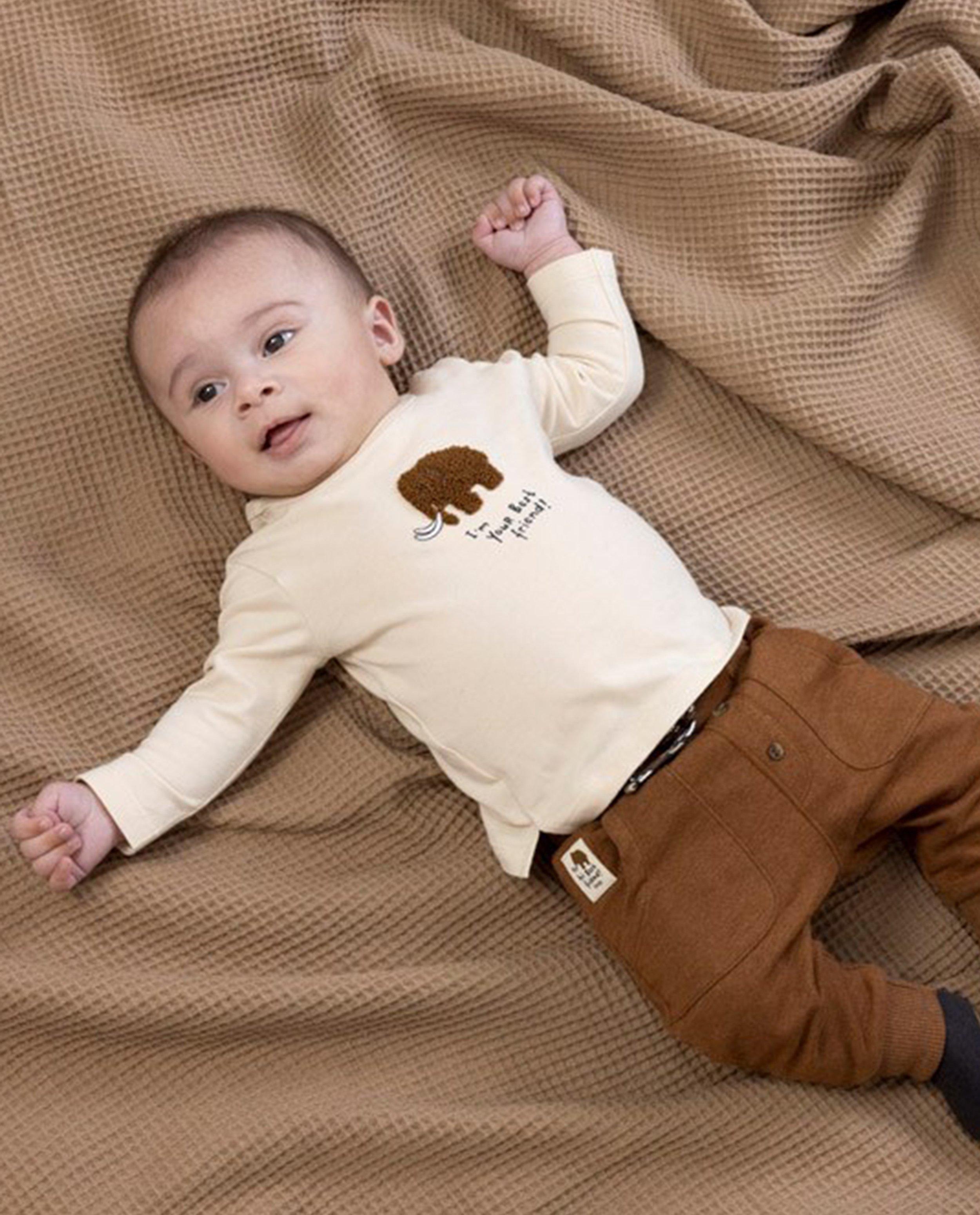Beige longsleeve met bouclé-print - null - Feetje
