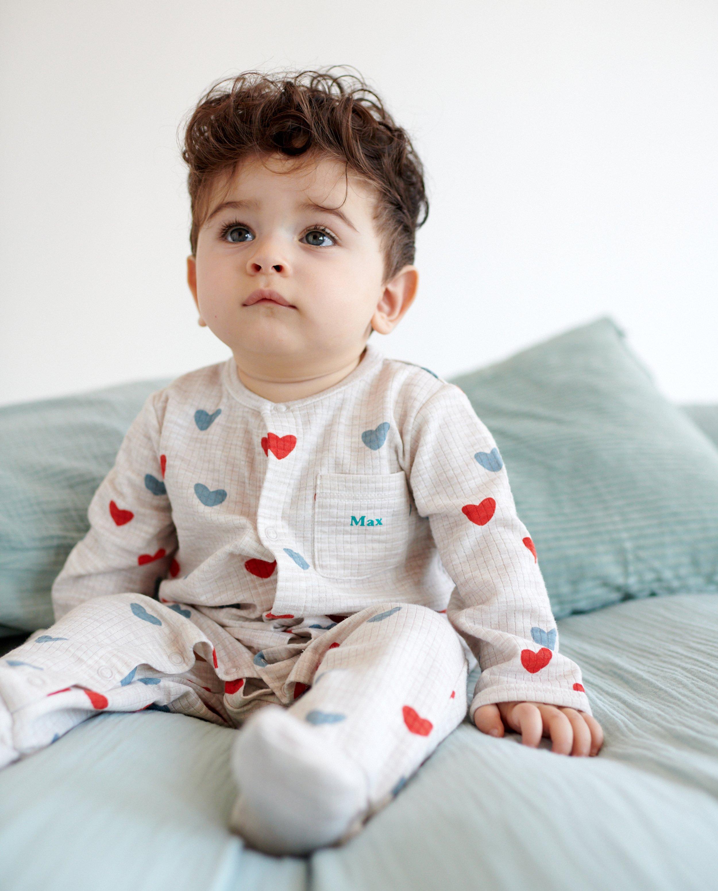 Personaliseerbare pyjama, baby - Product Detail - lichtbeige - afbeelding nummer 1