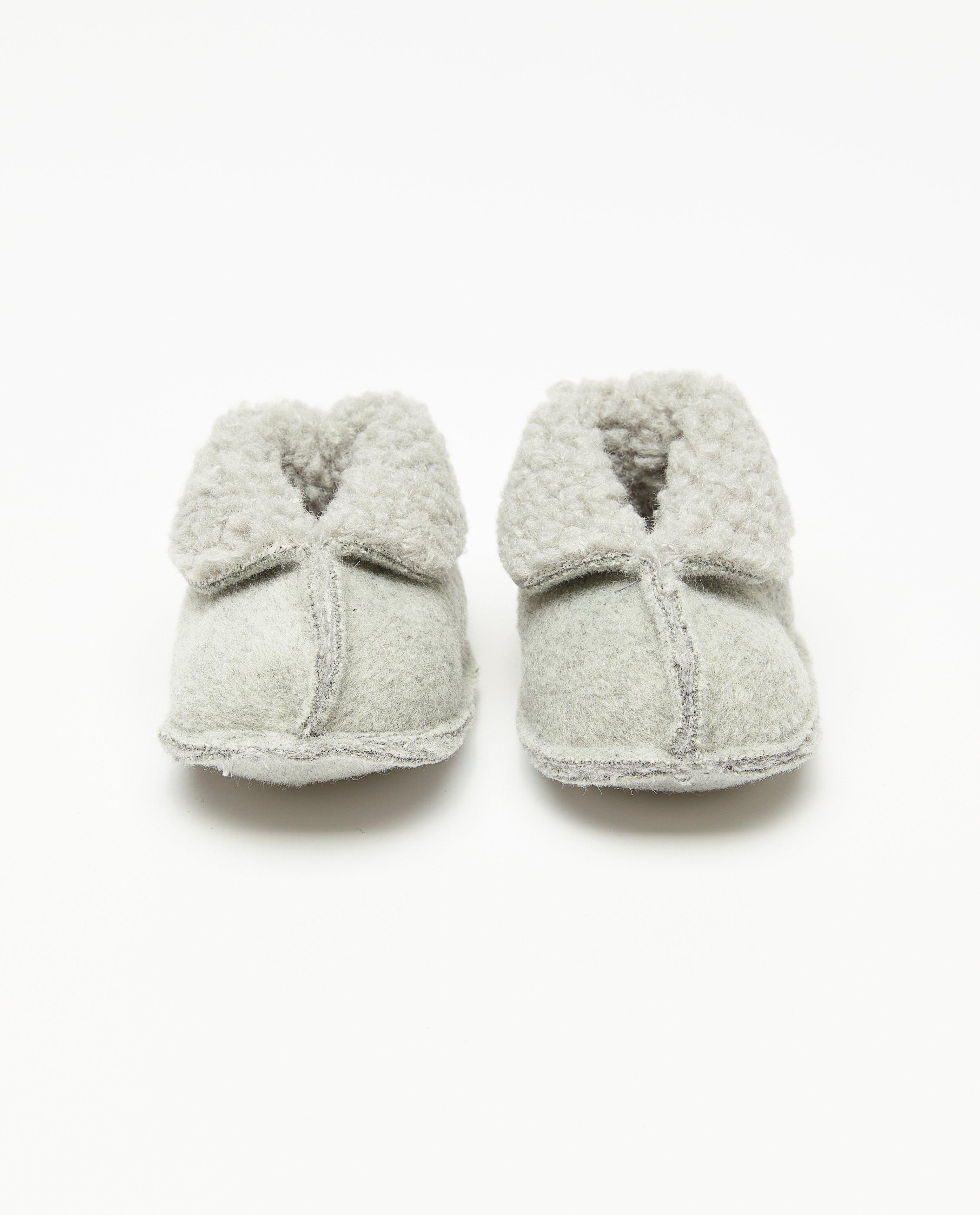 Pantoufles en fil bouclette pour bébés - null - JBC