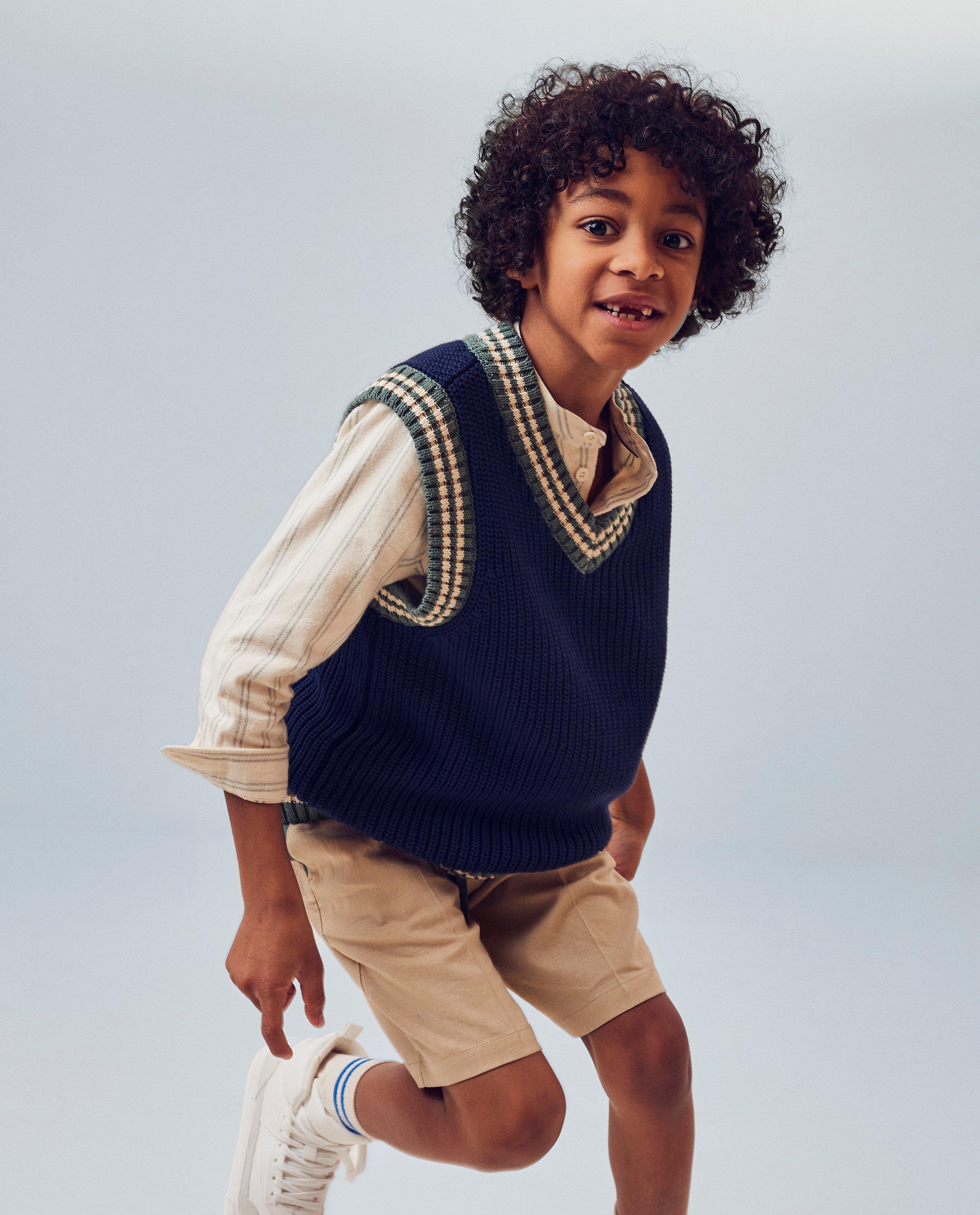 D&eacute;bardeur en tricot - D&eacute;tails du produit - bleu fonc&eacute; - image num&eacute;ro 3