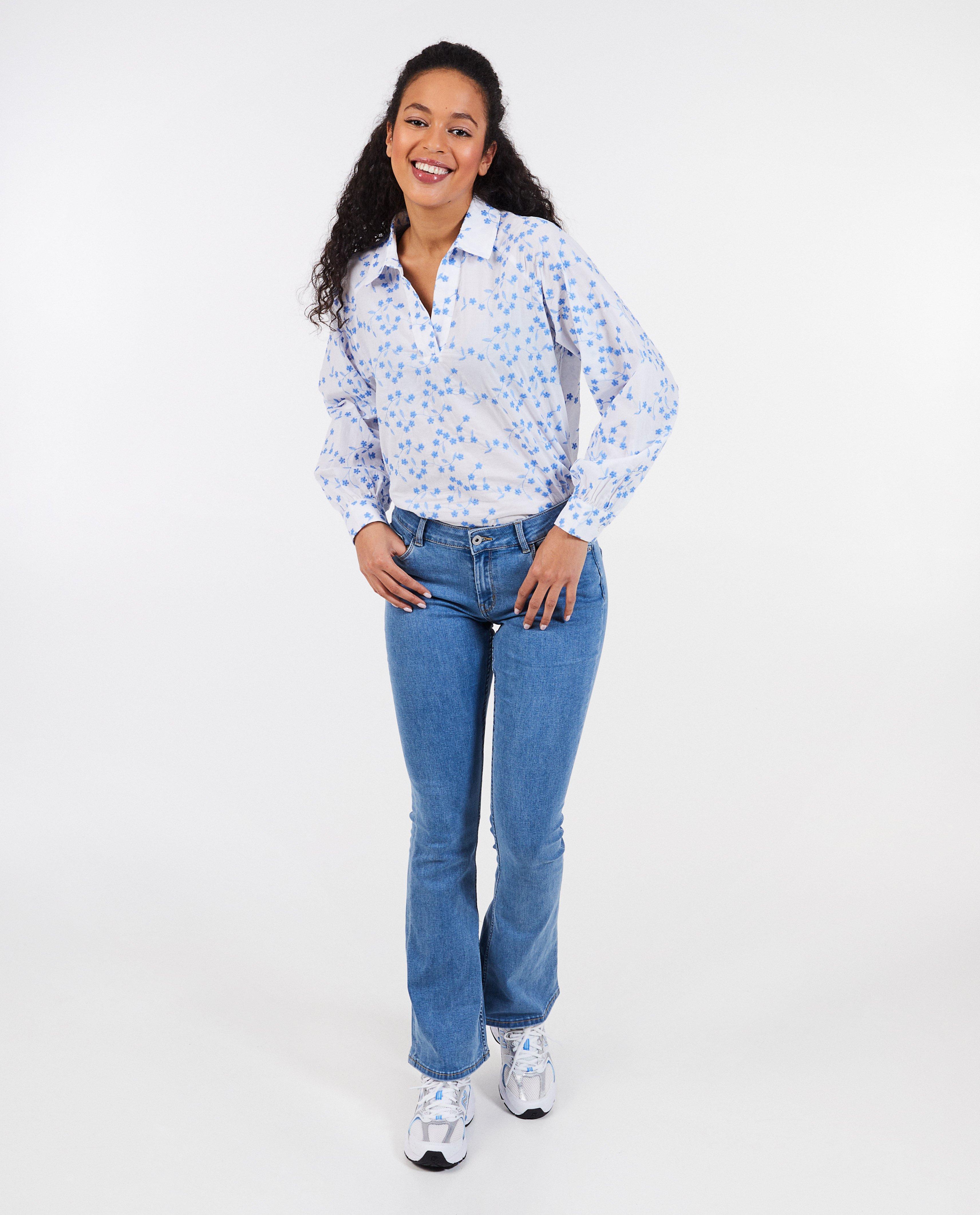 Blauwe jeans, bootcut fit - null - Sora