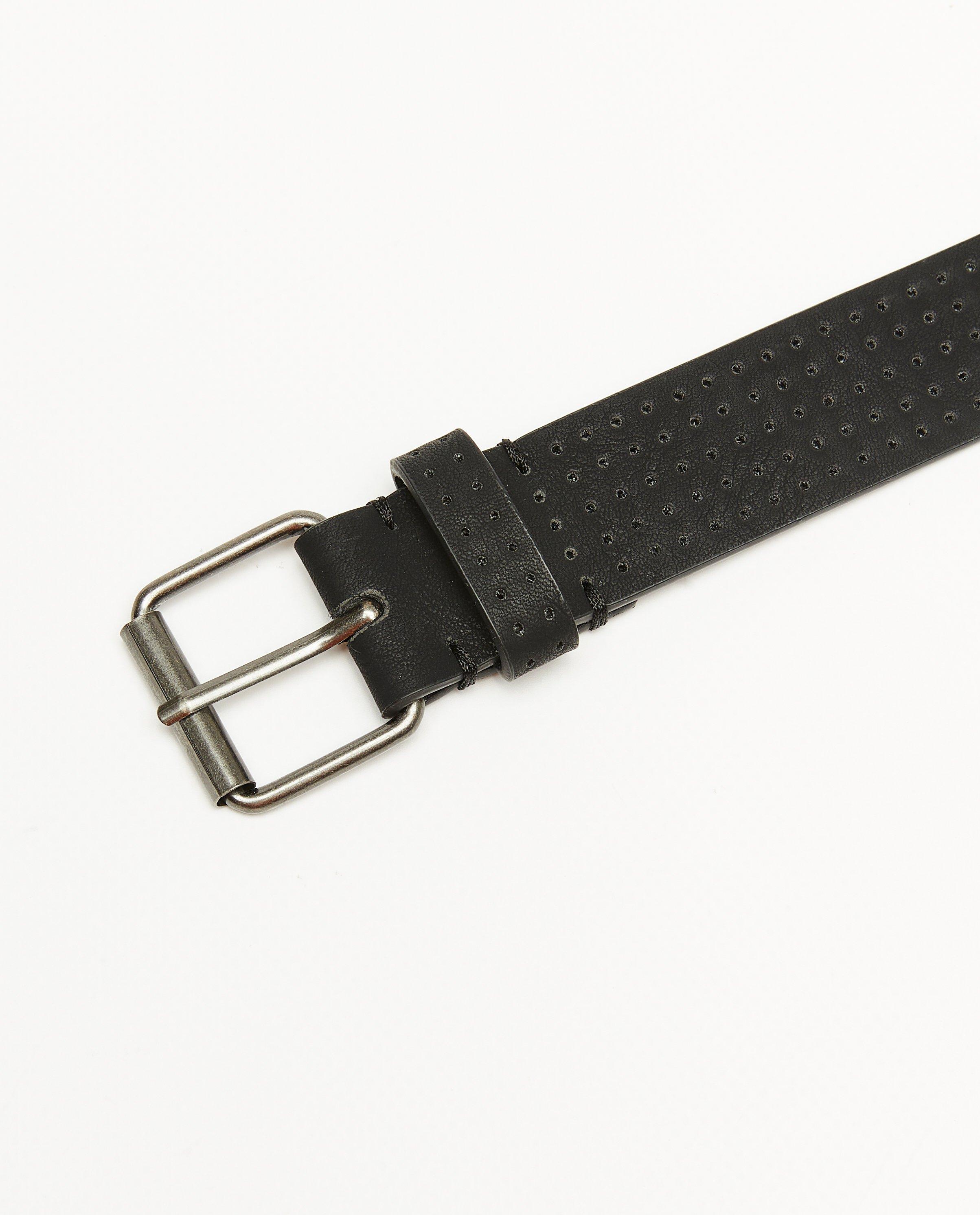 Ceintures - Ceinture avec un motif à petits trous