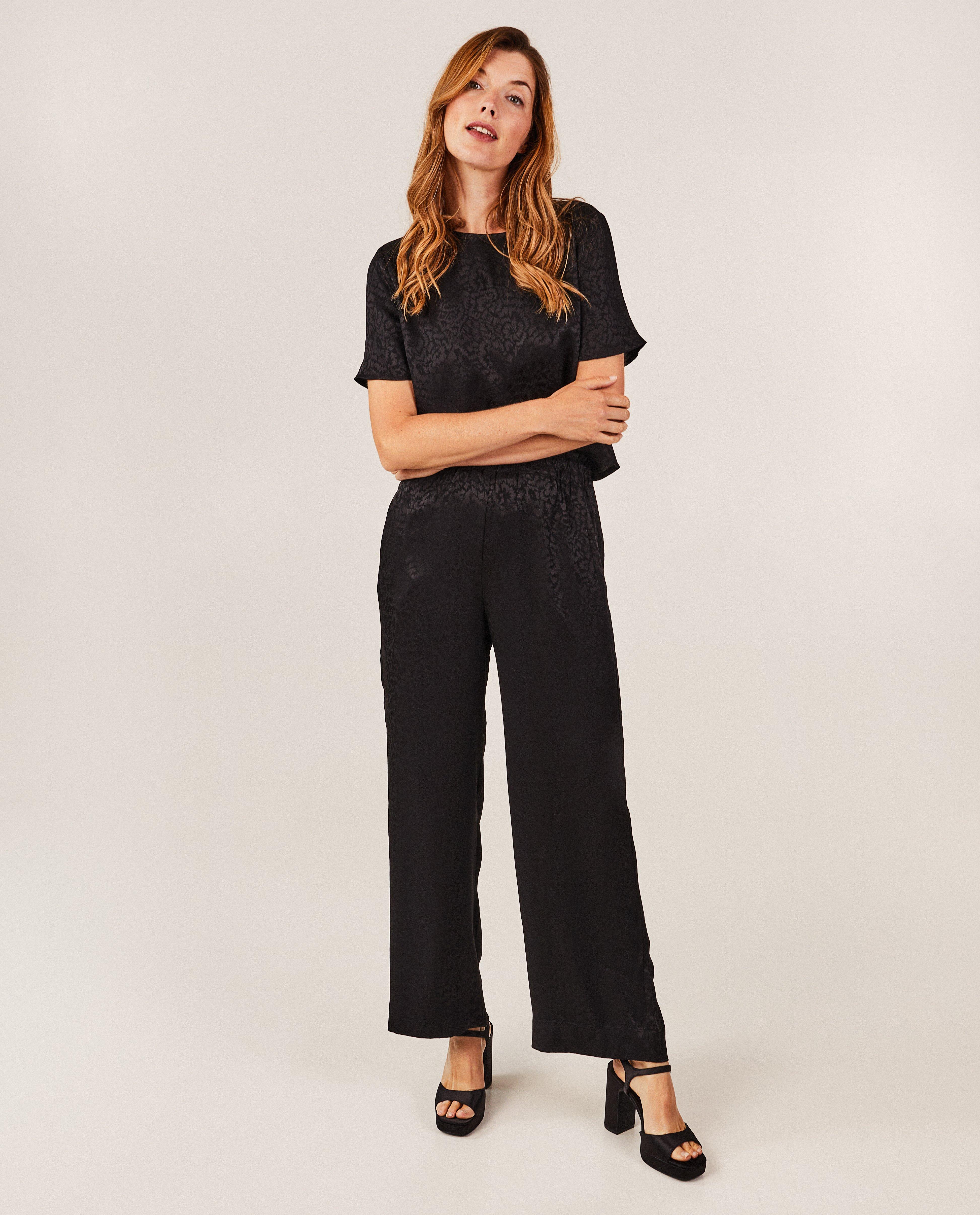 Broeken - Zwarte broek met bloemenprint