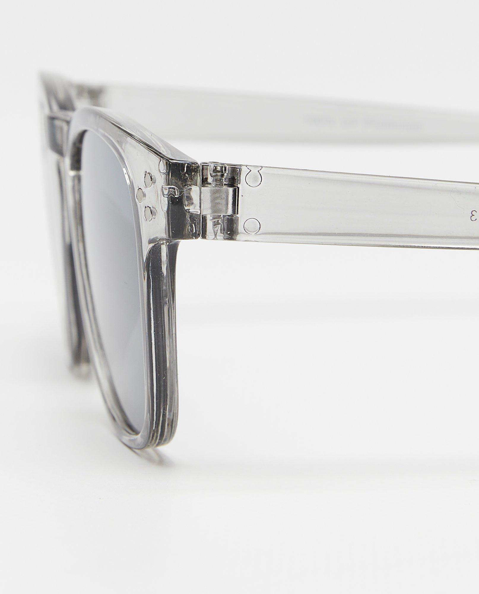 Zonnebrillen - Grijze zonnebril, heren