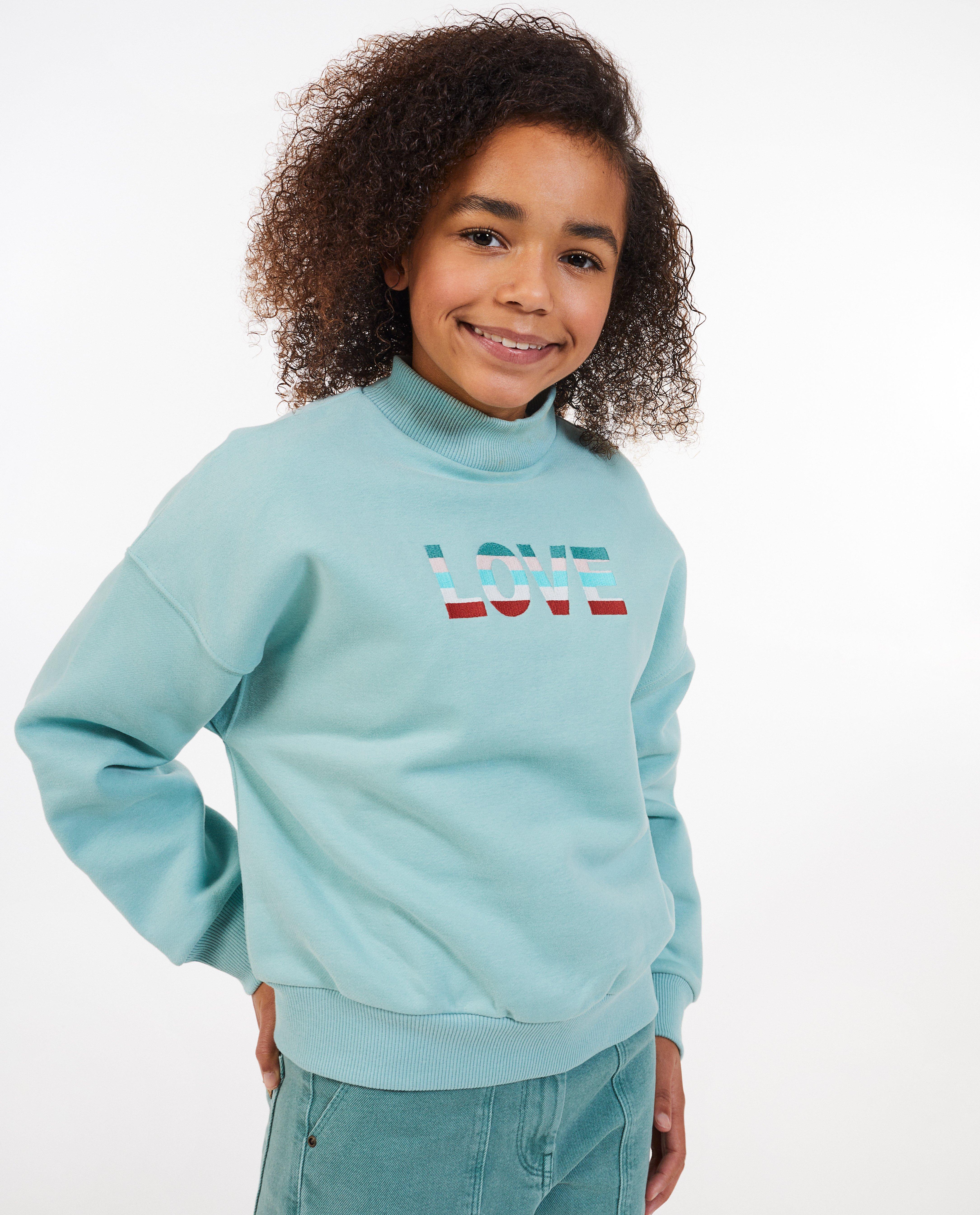 Sweat avec une inscription brodee Fish Chips JBC Belgique Belgique