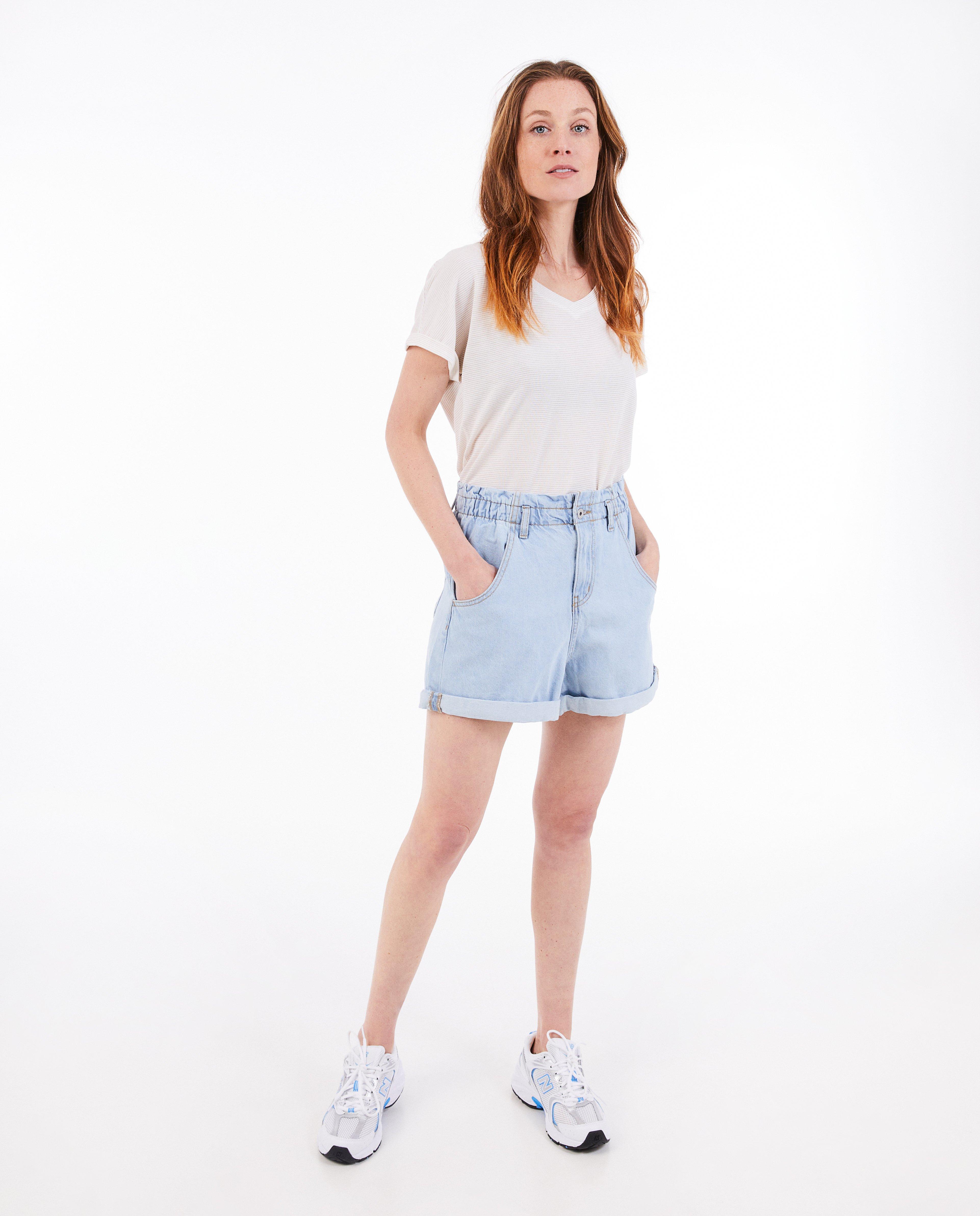 T-shirts - T-shirt met fijne strepen