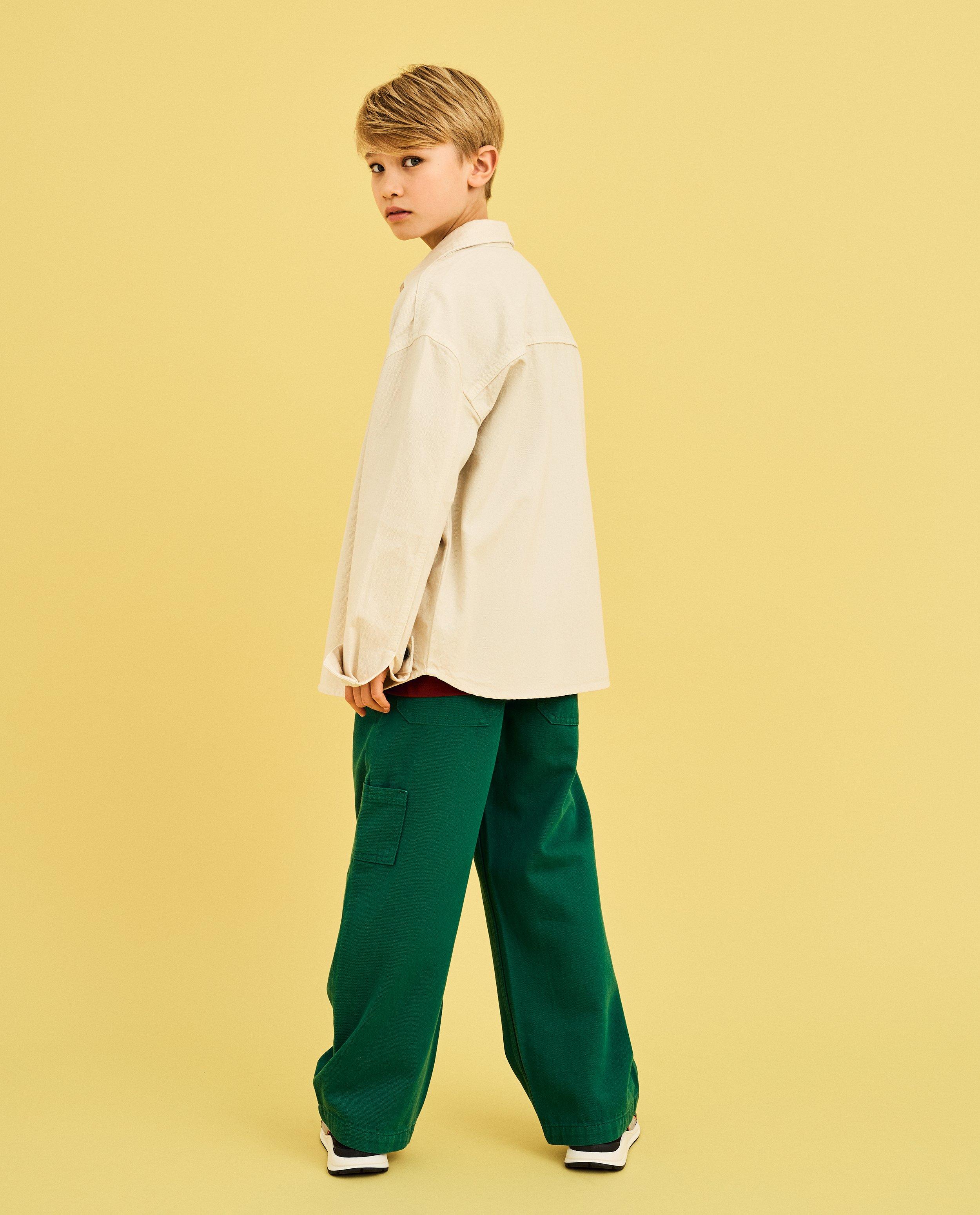 Groene broek, cargo fit - Product Detail - khaki - afbeelding nummer 2