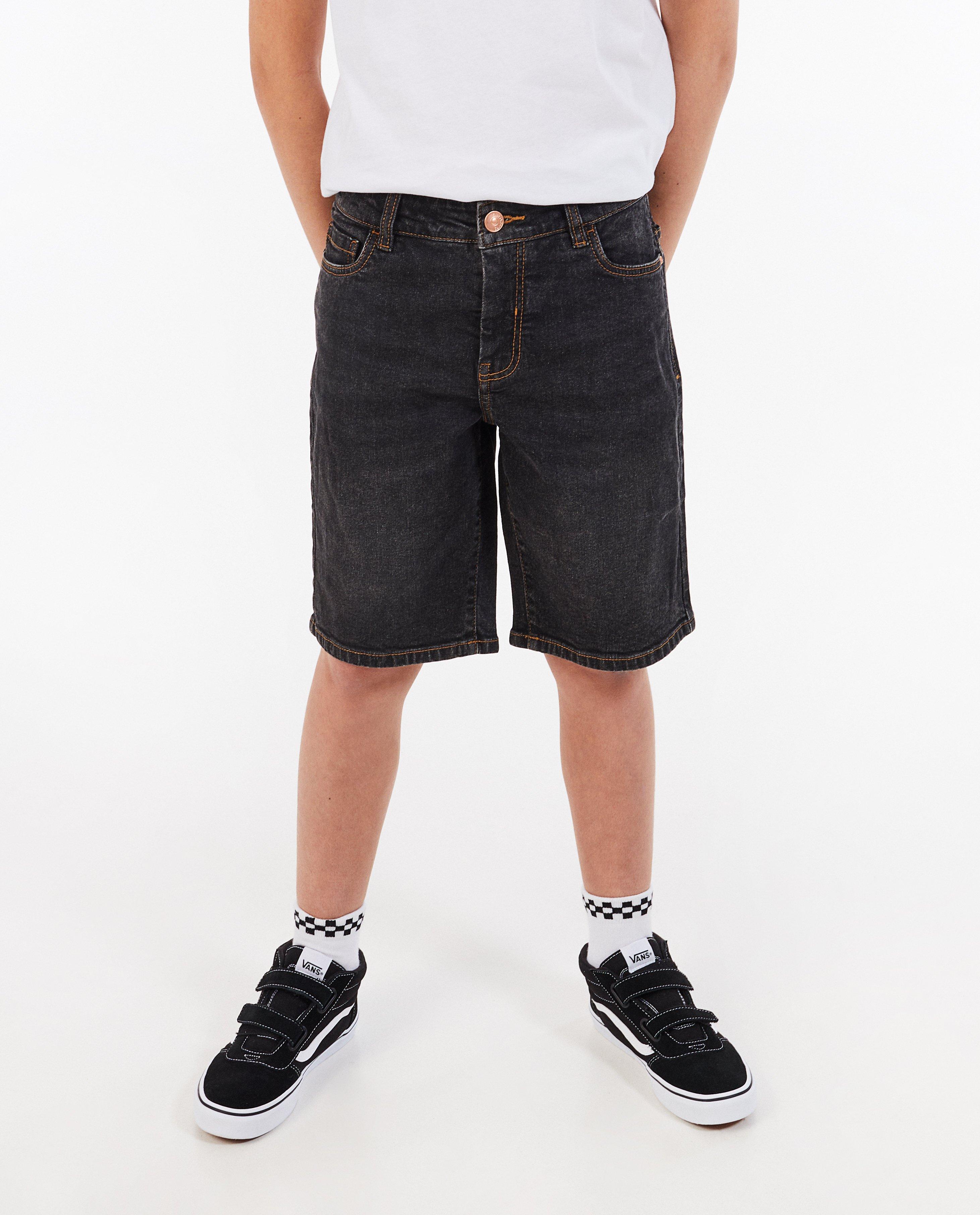Shorten - Zwarte jeansshort, straight fit