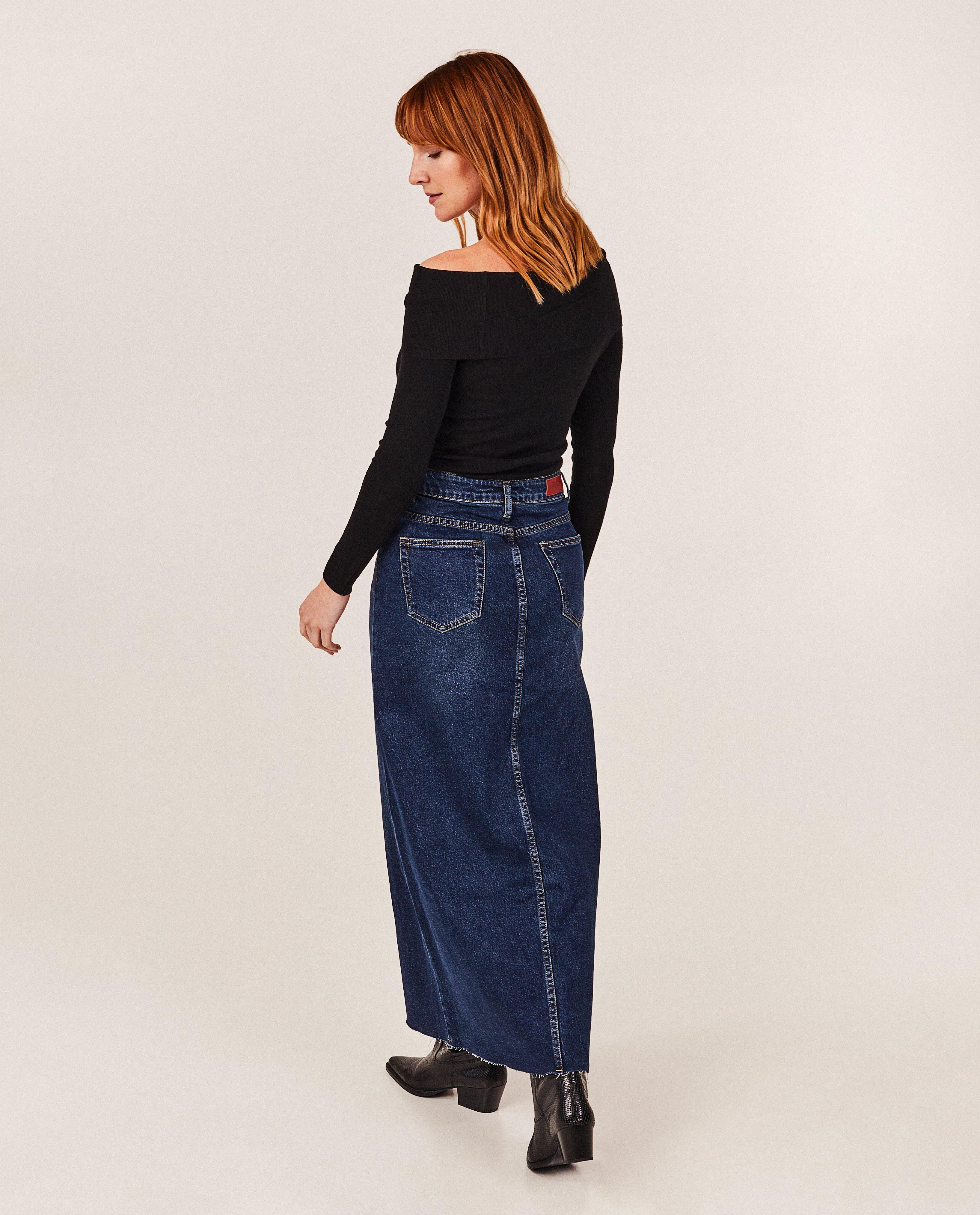 Jupes - Longue jupe en jeans avec une fente