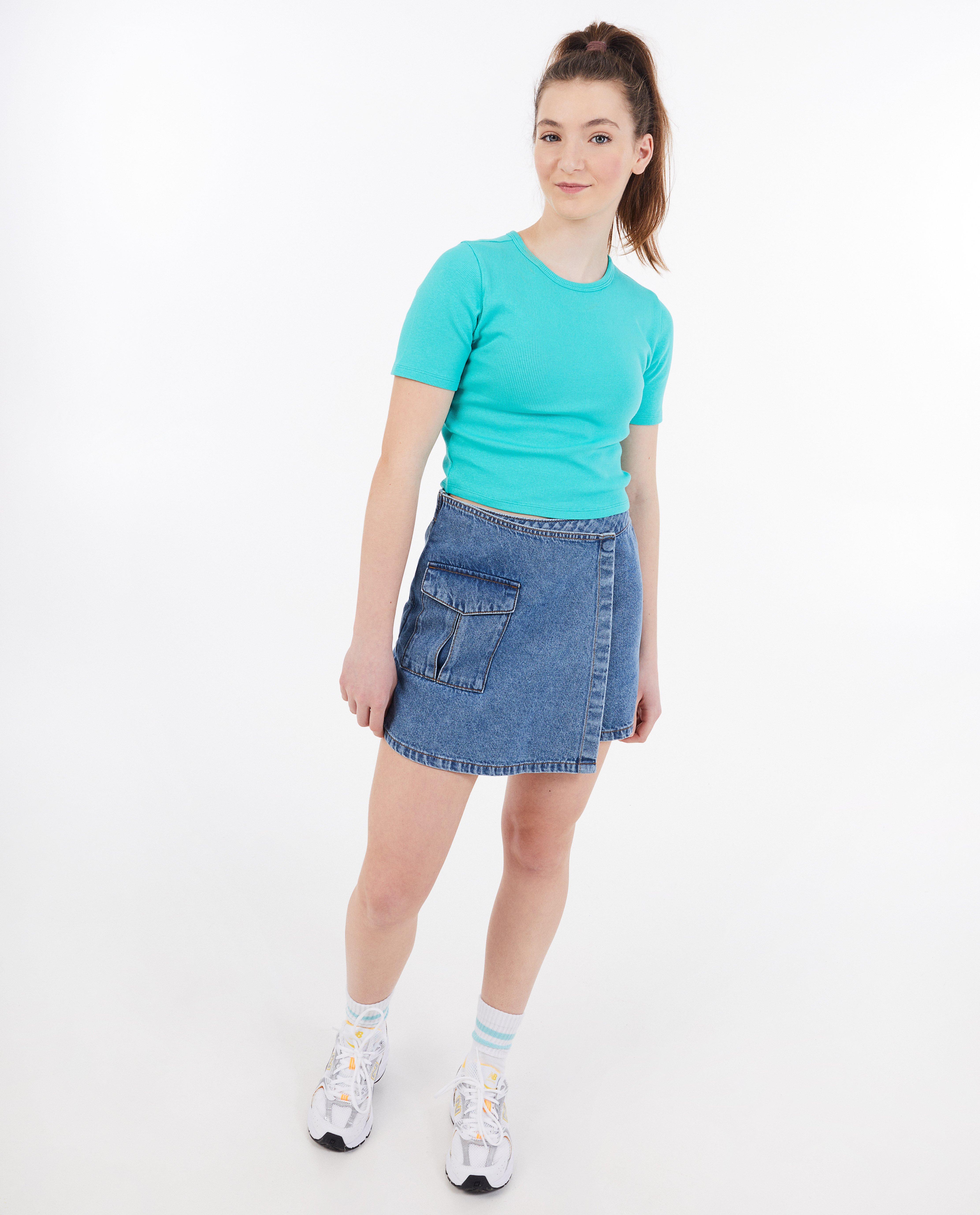 T-shirts - T-shirt met fijne rib, cropped fit