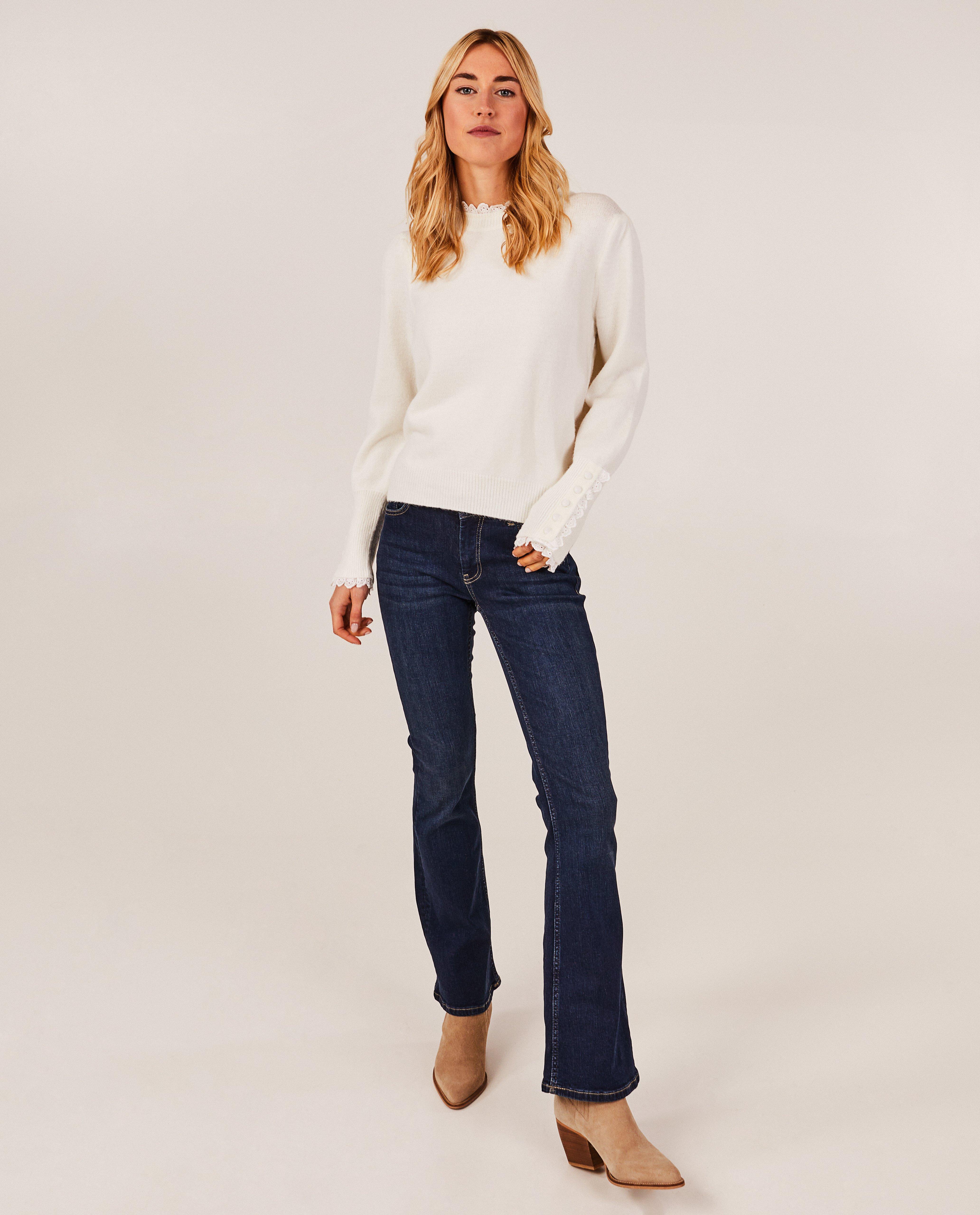 Pull blanc avec des détails en dentelle - null - Paris