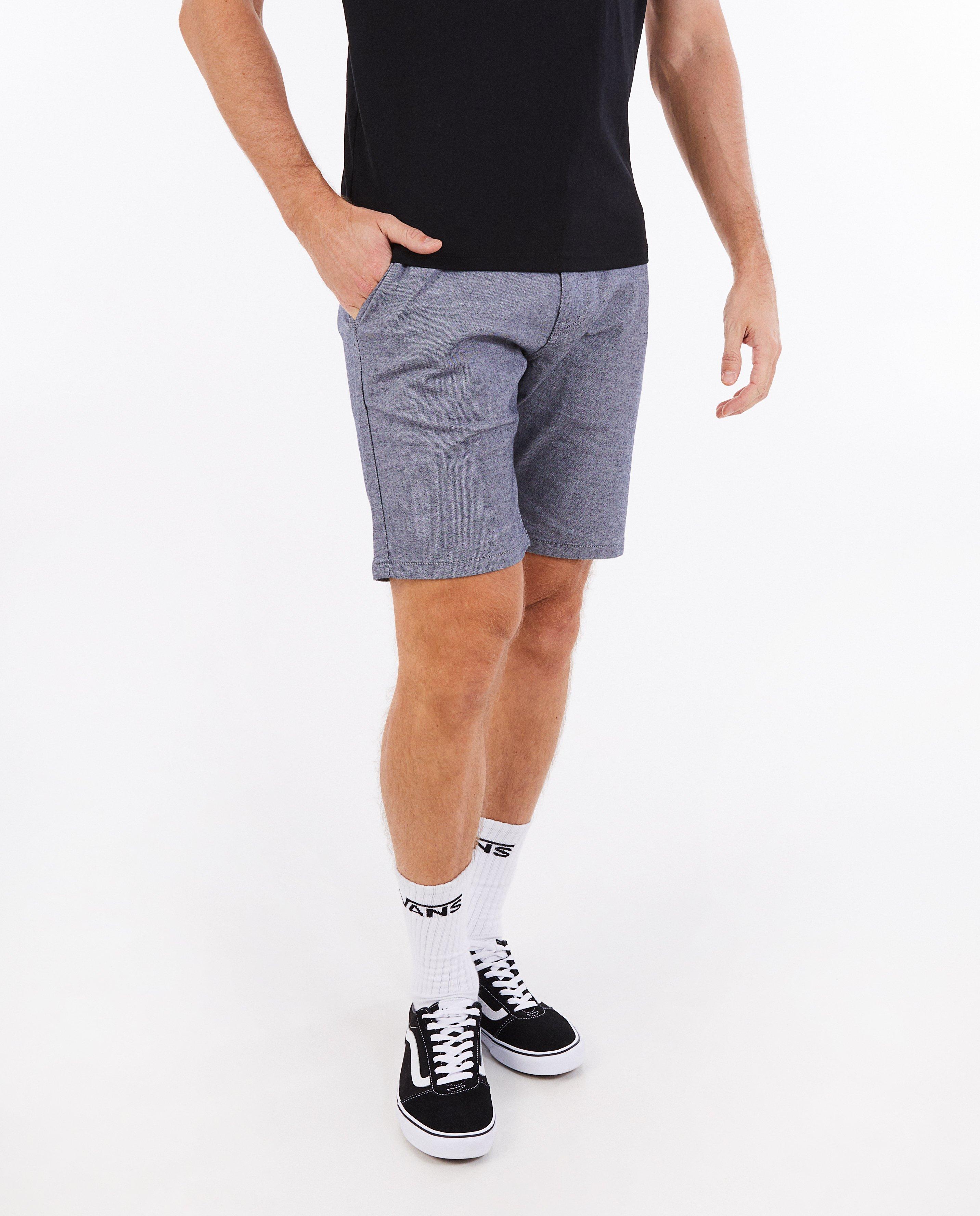 Grijze short, regular fit - Product Detail - donkergrijs - afbeelding nummer 3