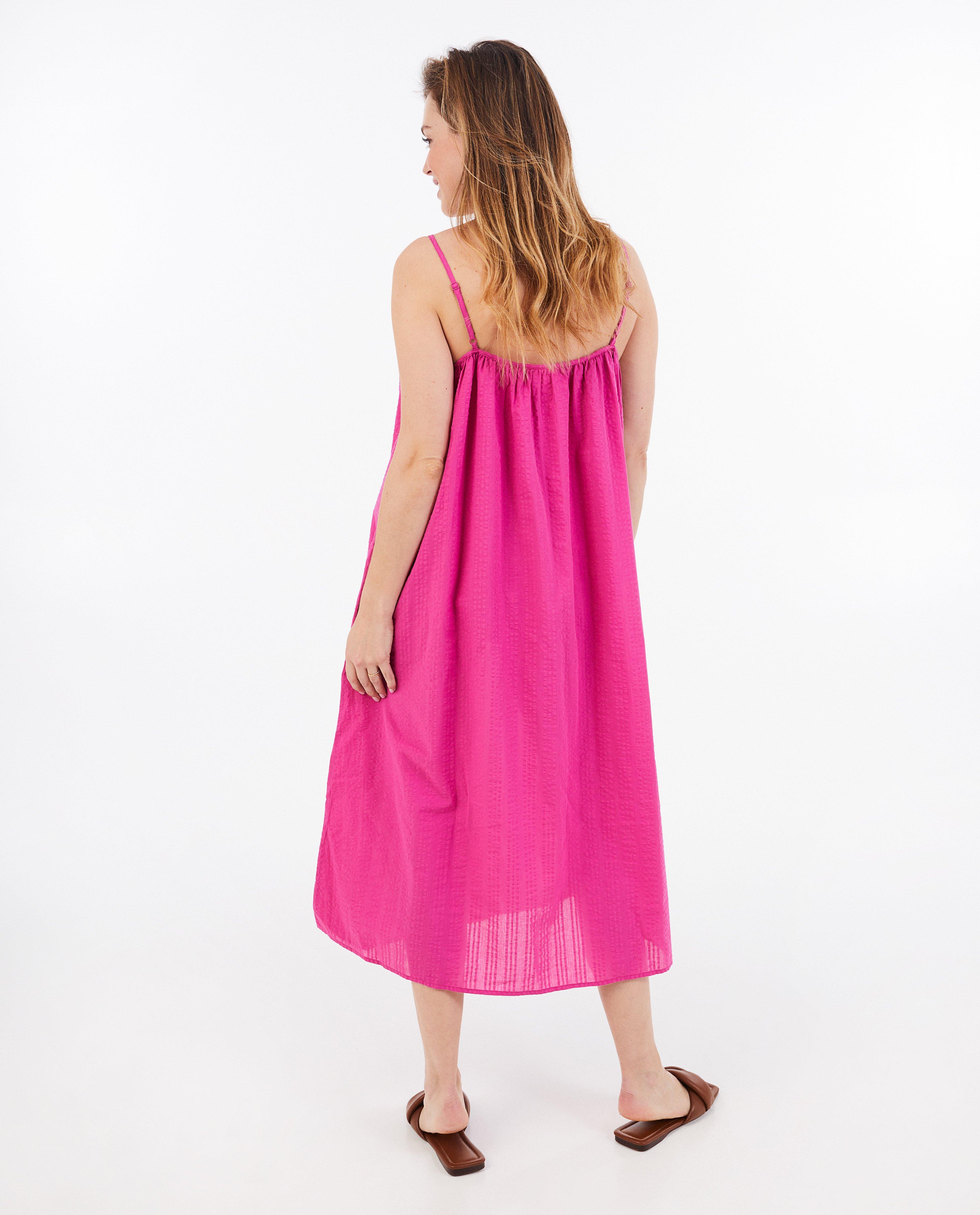 Kleedjes - Roze jurk met structuur