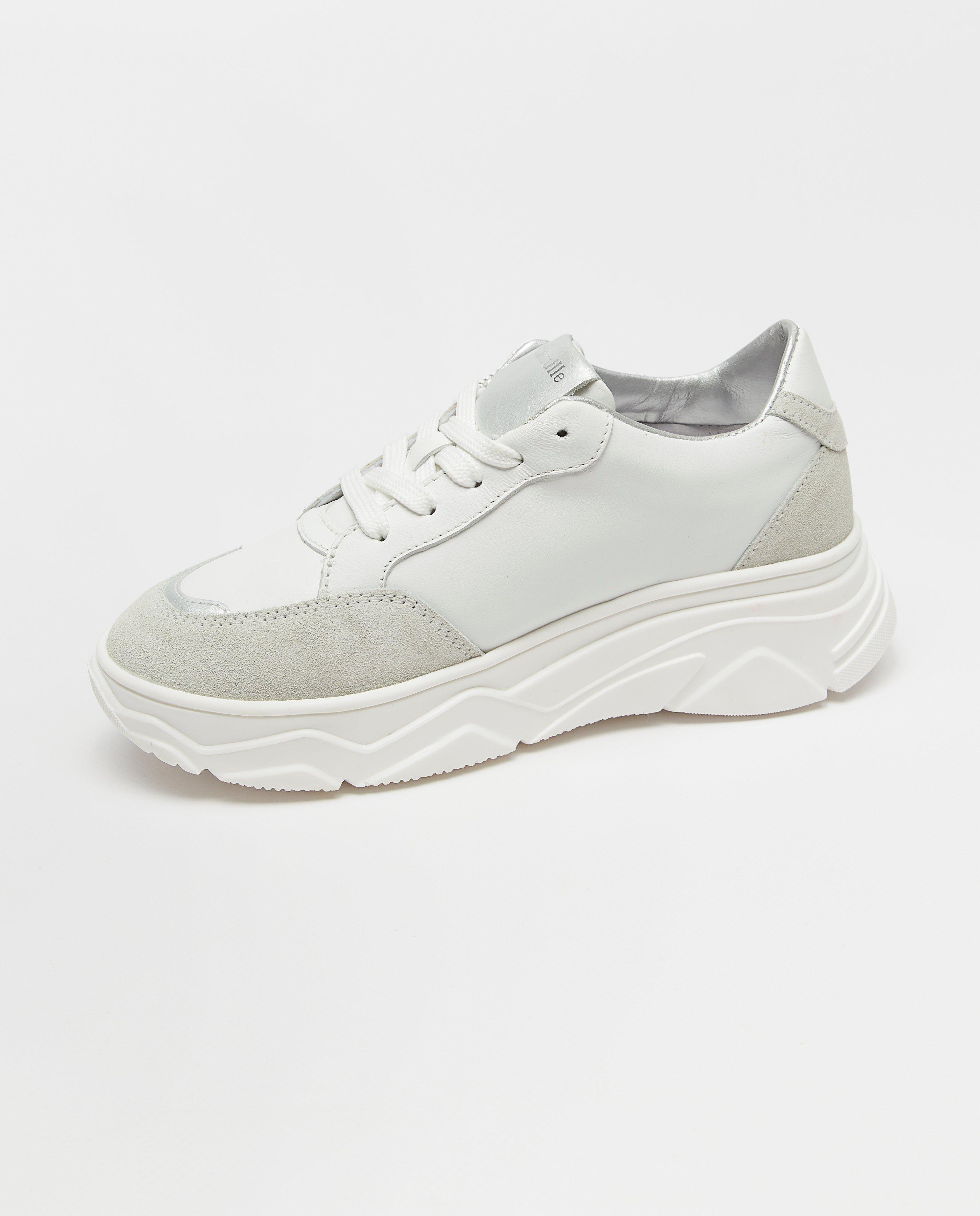 Baskets en cuir, pointure&nbsp;31-40 - D&eacute;tails du produit - blanc - image num&eacute;ro 3