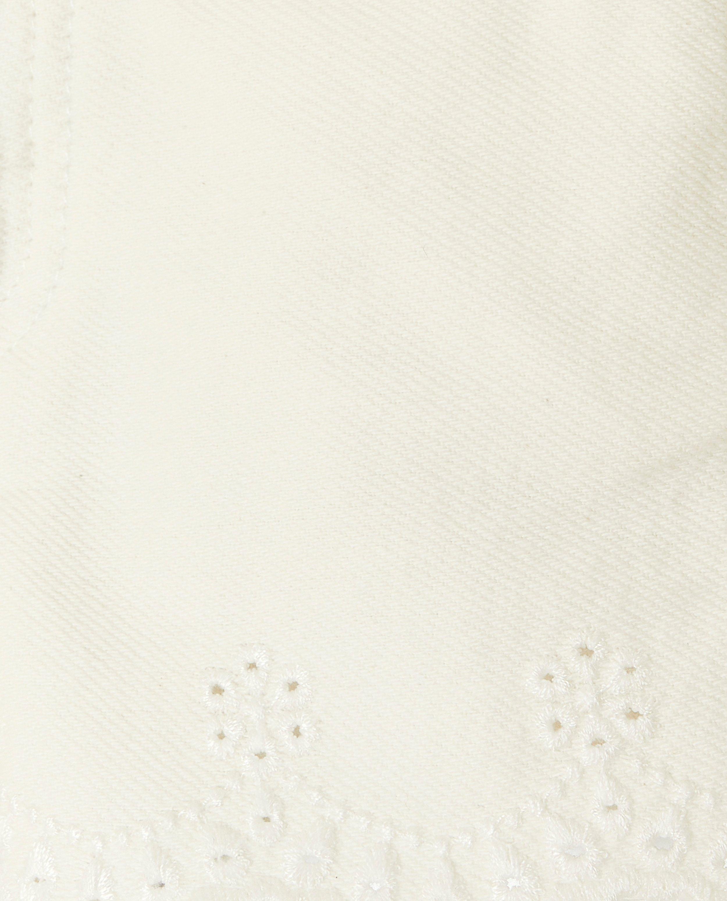 Shorten - Short met broderie anglaise
