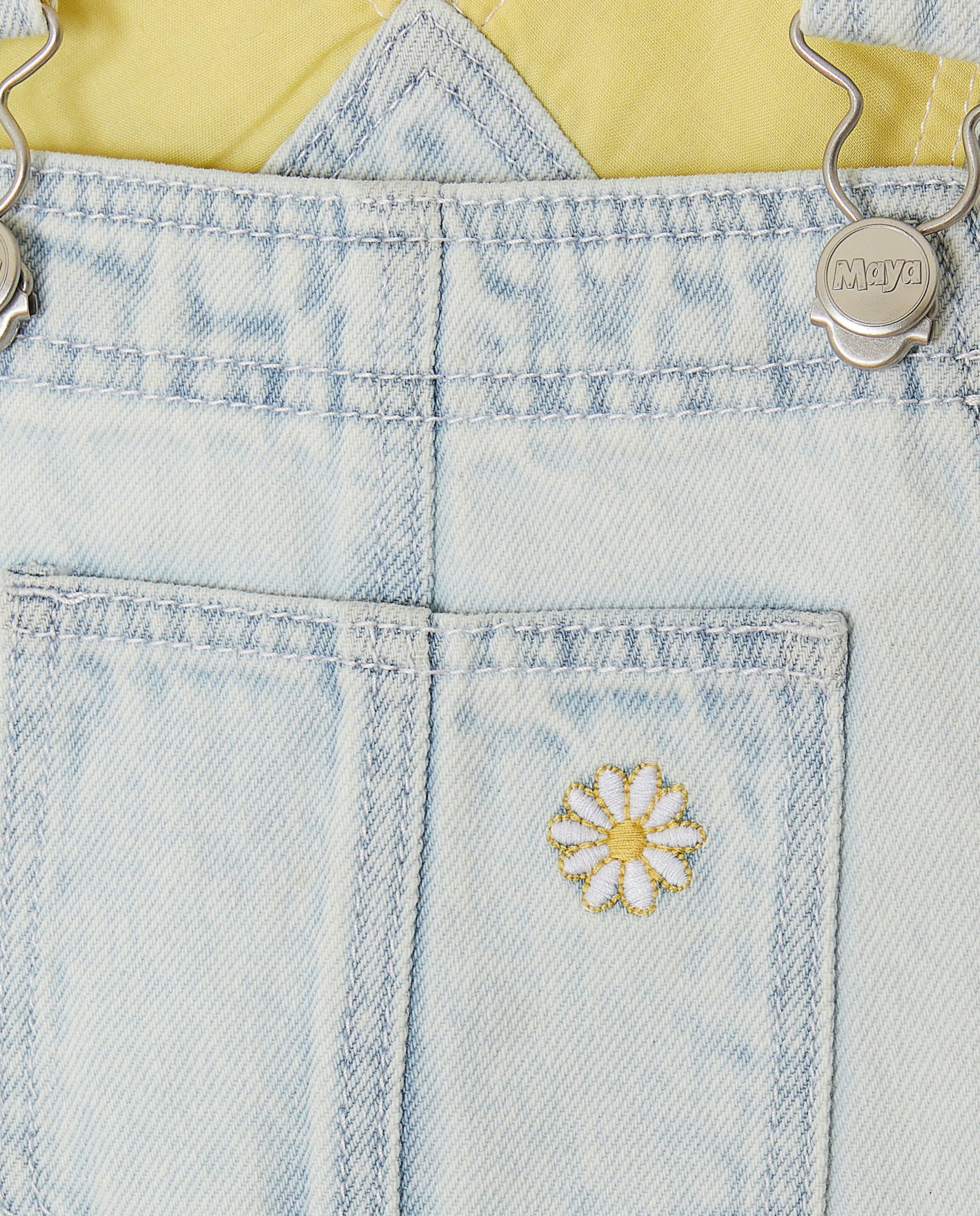 Jeanssalopette met geborduurde bloemen - Product Detail - lichtblauw - afbeelding nummer 5