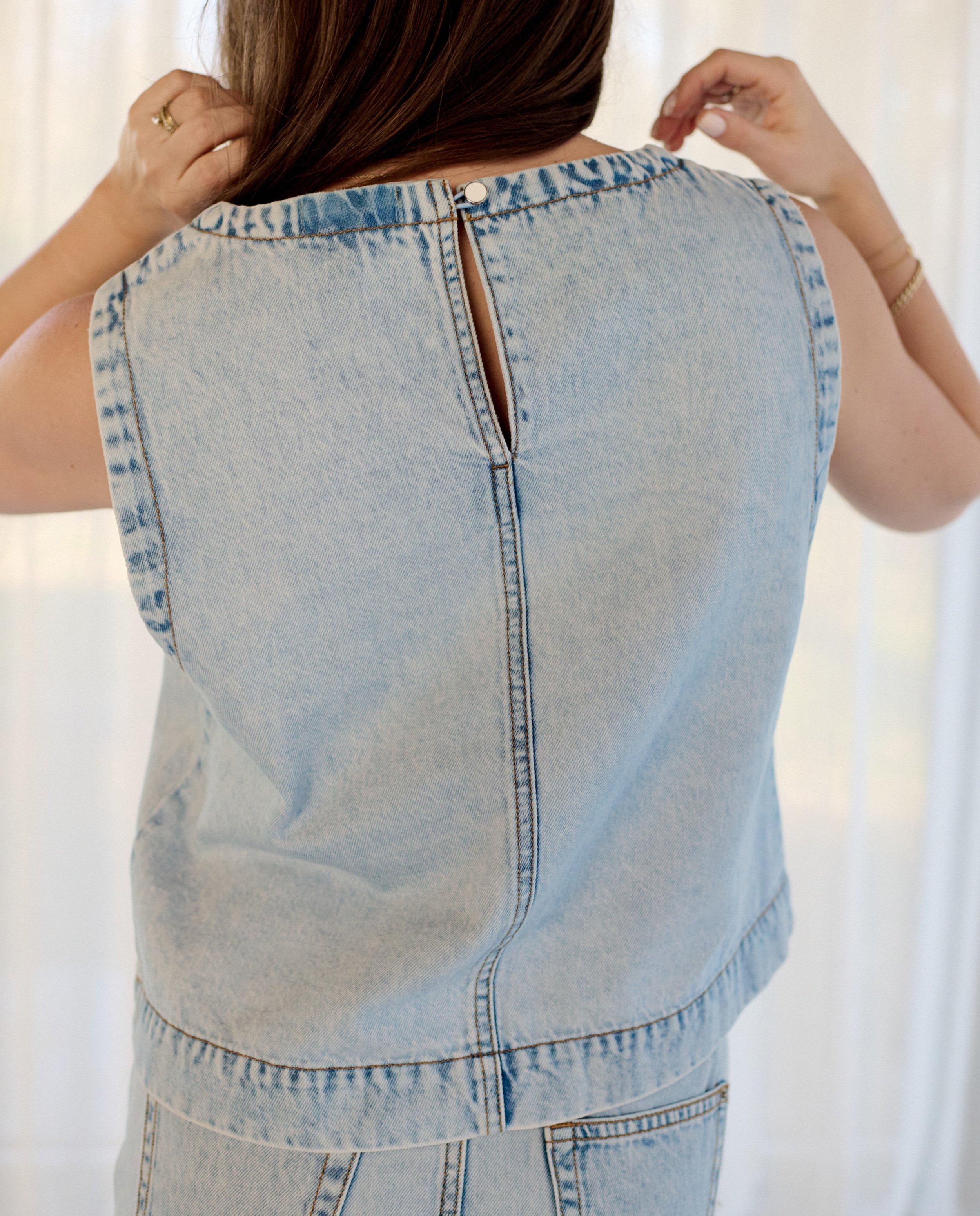 Top bleu en jeans - D&eacute;tails du produit - bleu clair - image num&eacute;ro 4