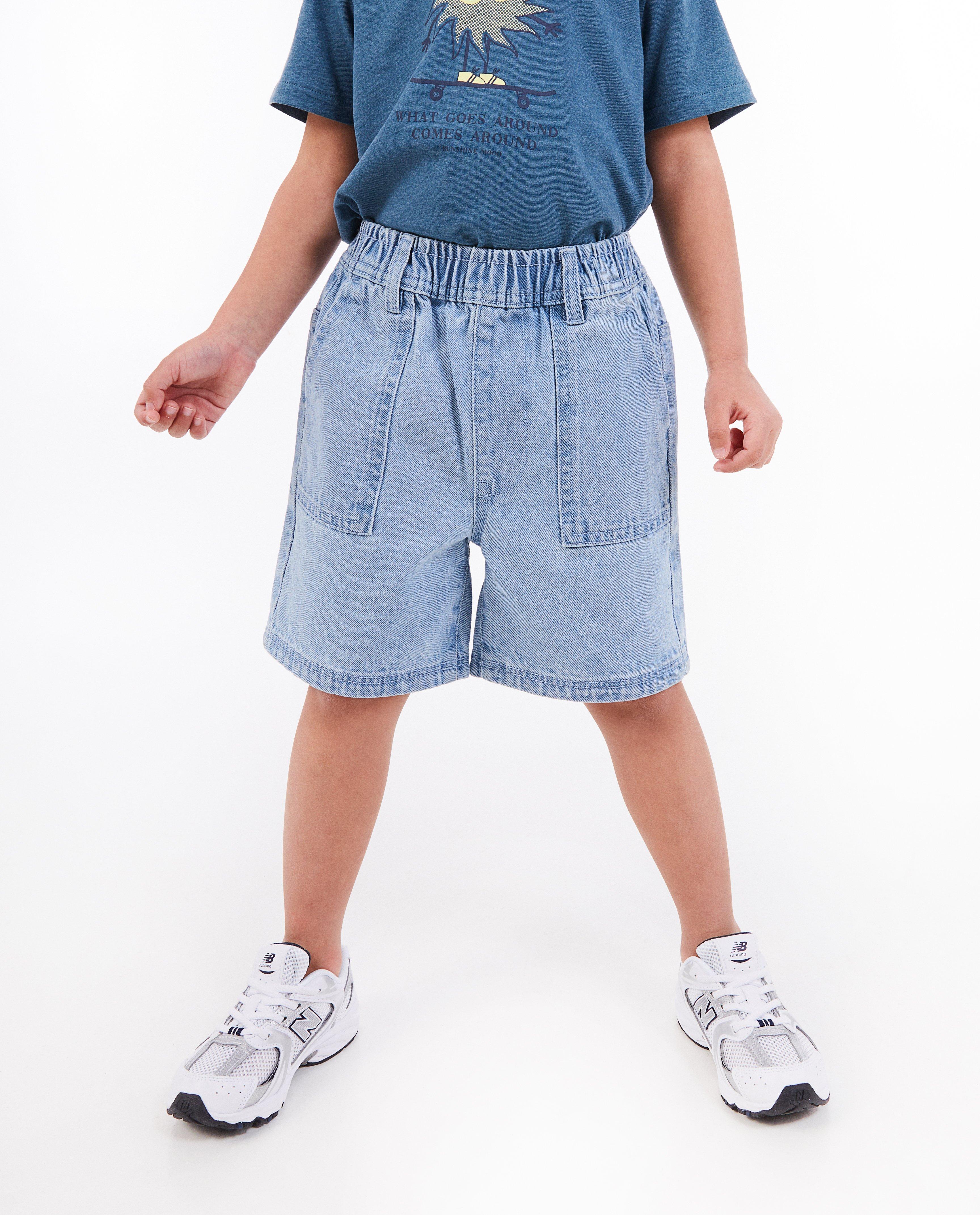 Short en jeans bleu clair, regular fit - D&eacute;tails du produit - bleu clair - image num&eacute;ro 3