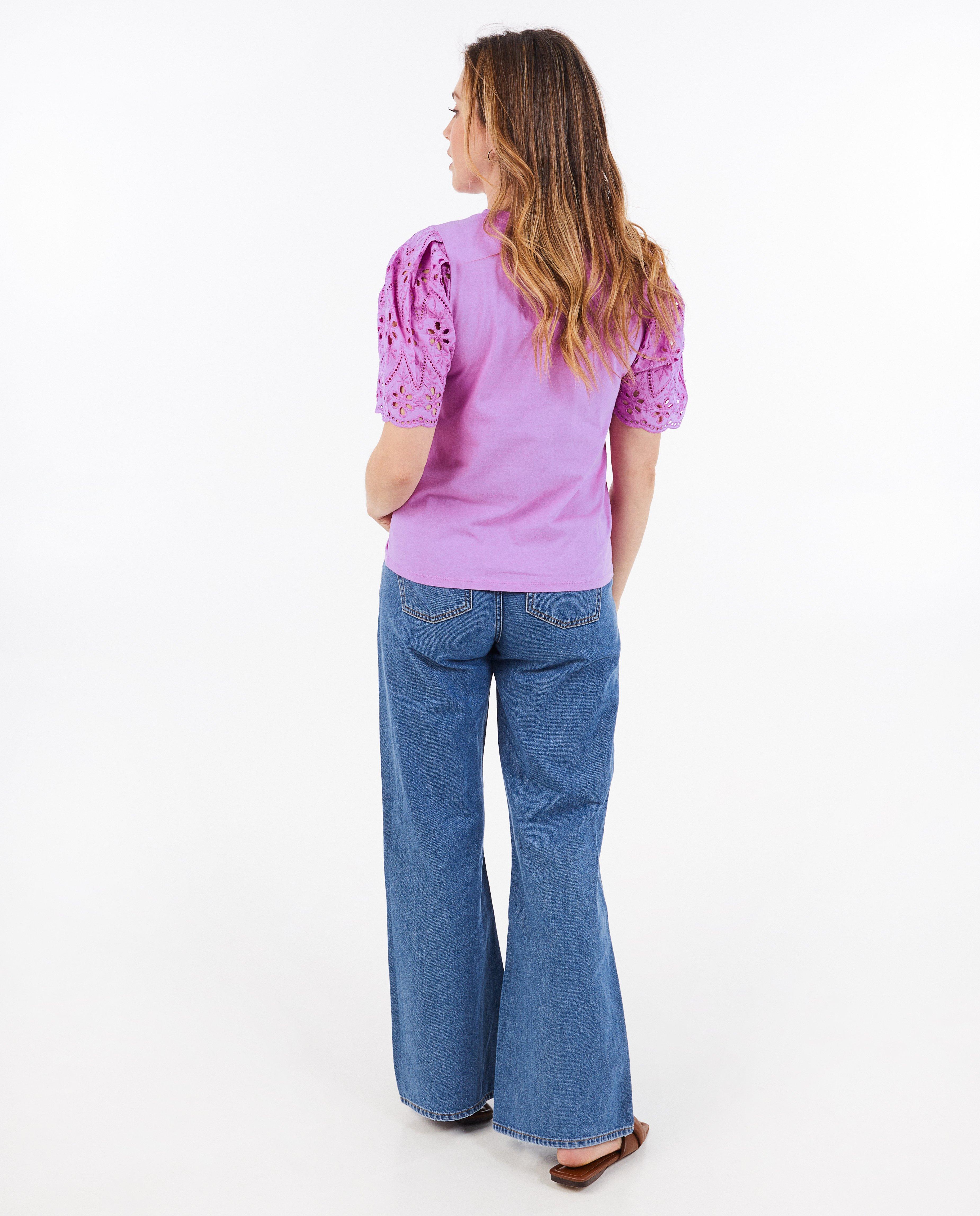 T-shirts - T-shirt met broderie anglaise