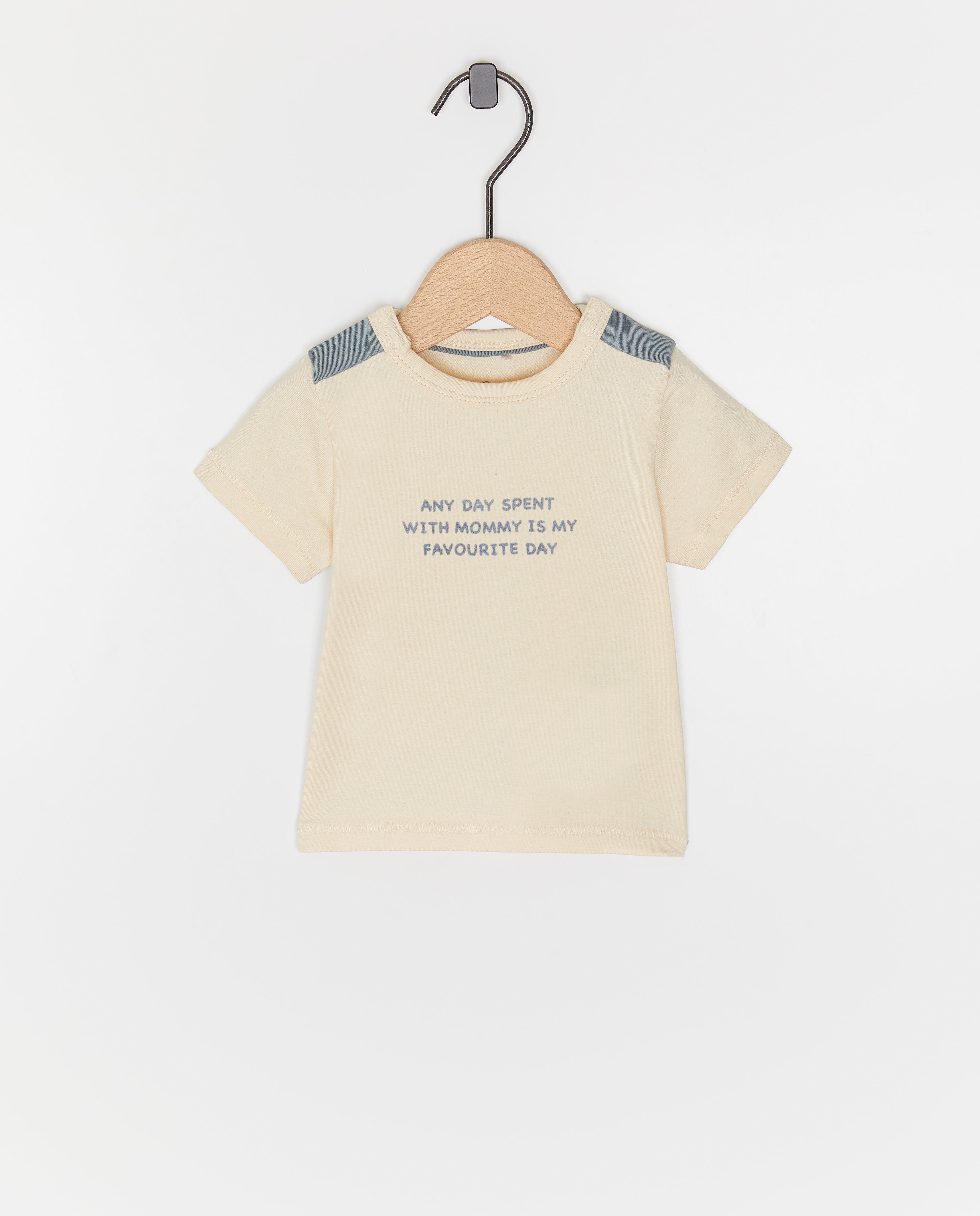 T-shirts - T-shirt met opschrift
