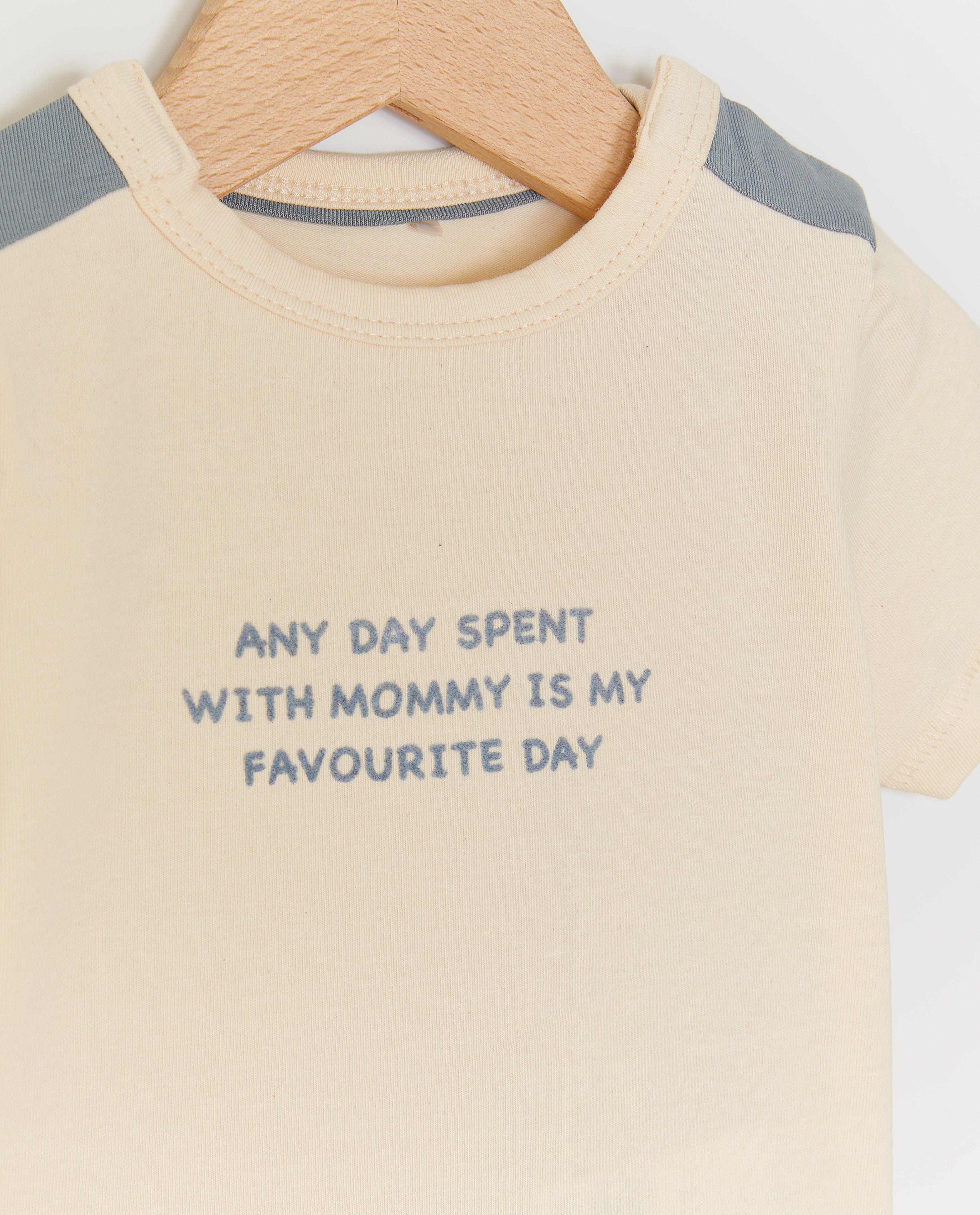 T-shirts - T-shirt met opschrift