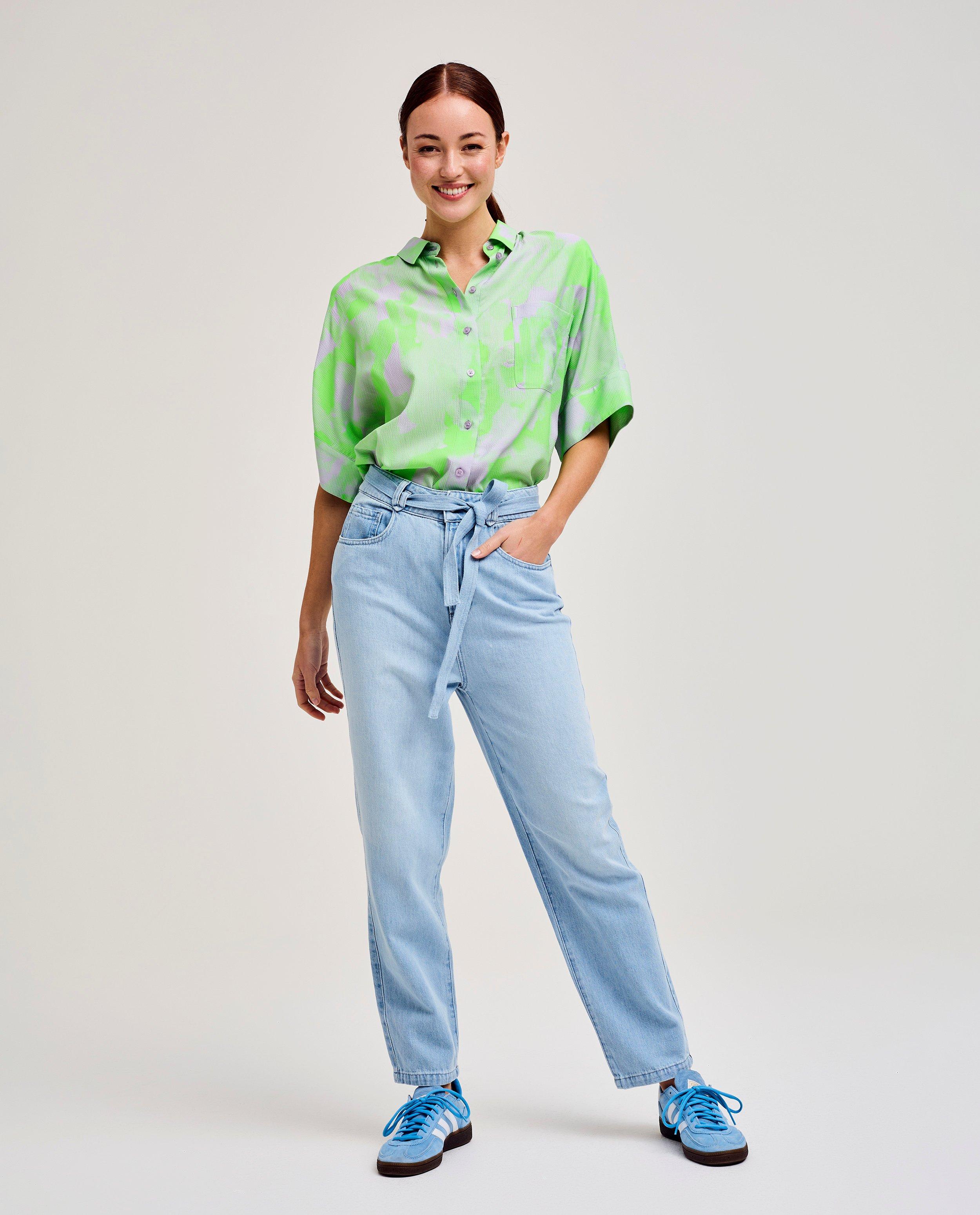 Blouse met bloemenprint - Product Detail - felgroen - afbeelding nummer 2