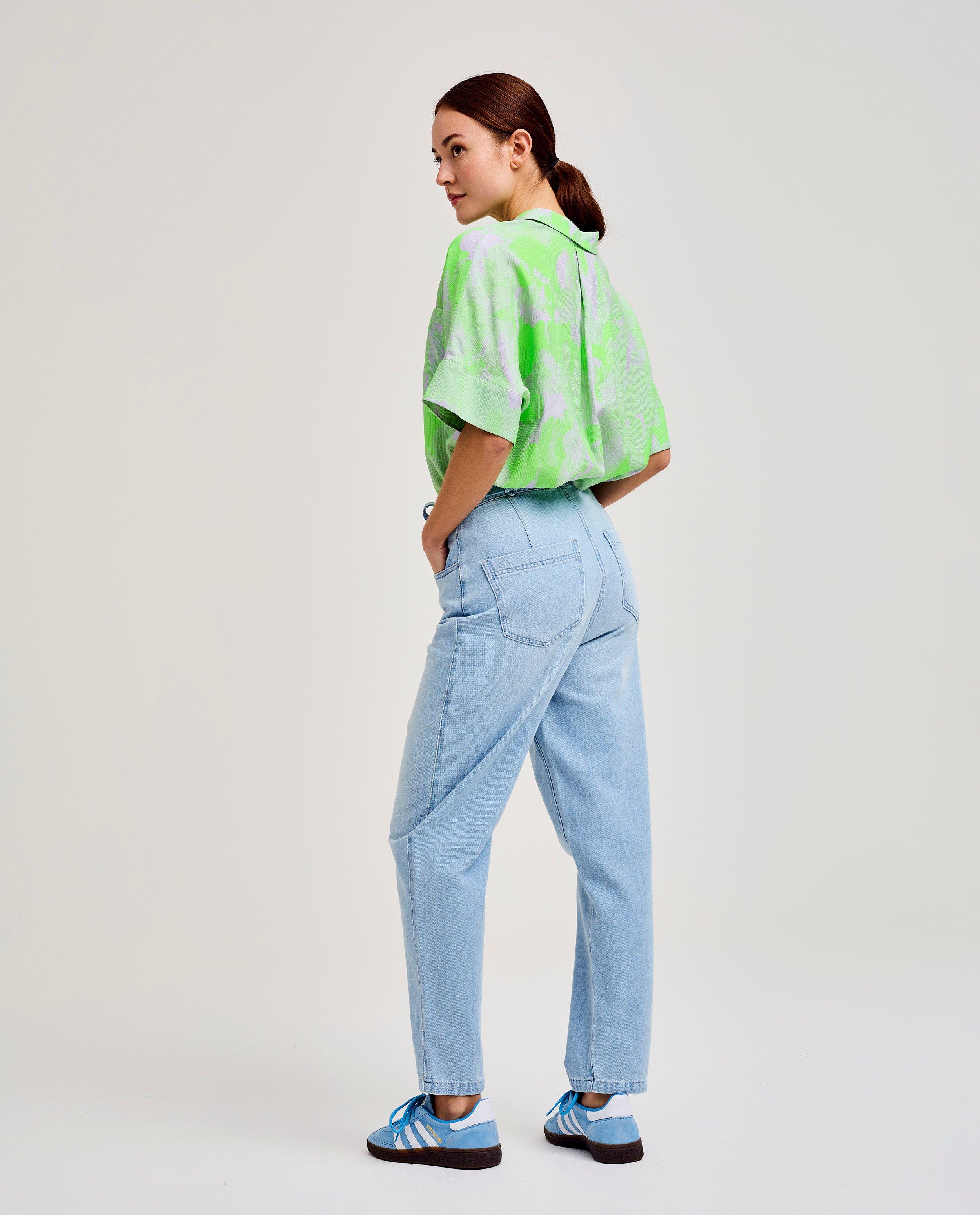 Blouse met bloemenprint - Product Detail - felgroen - afbeelding nummer 3