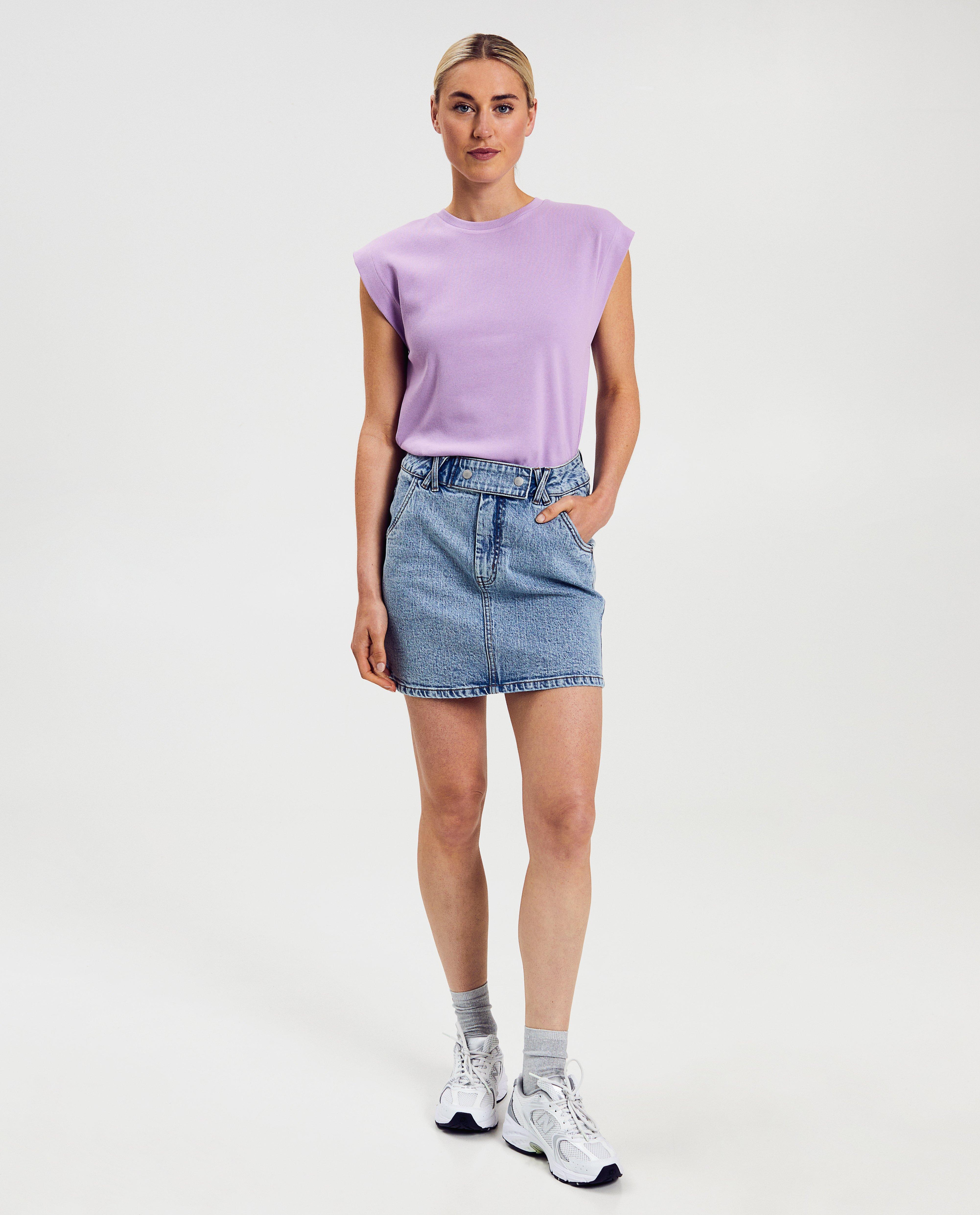 T-shirt &agrave; fines c&ocirc;tes - D&eacute;tails du produit - lilas - image num&eacute;ro 3