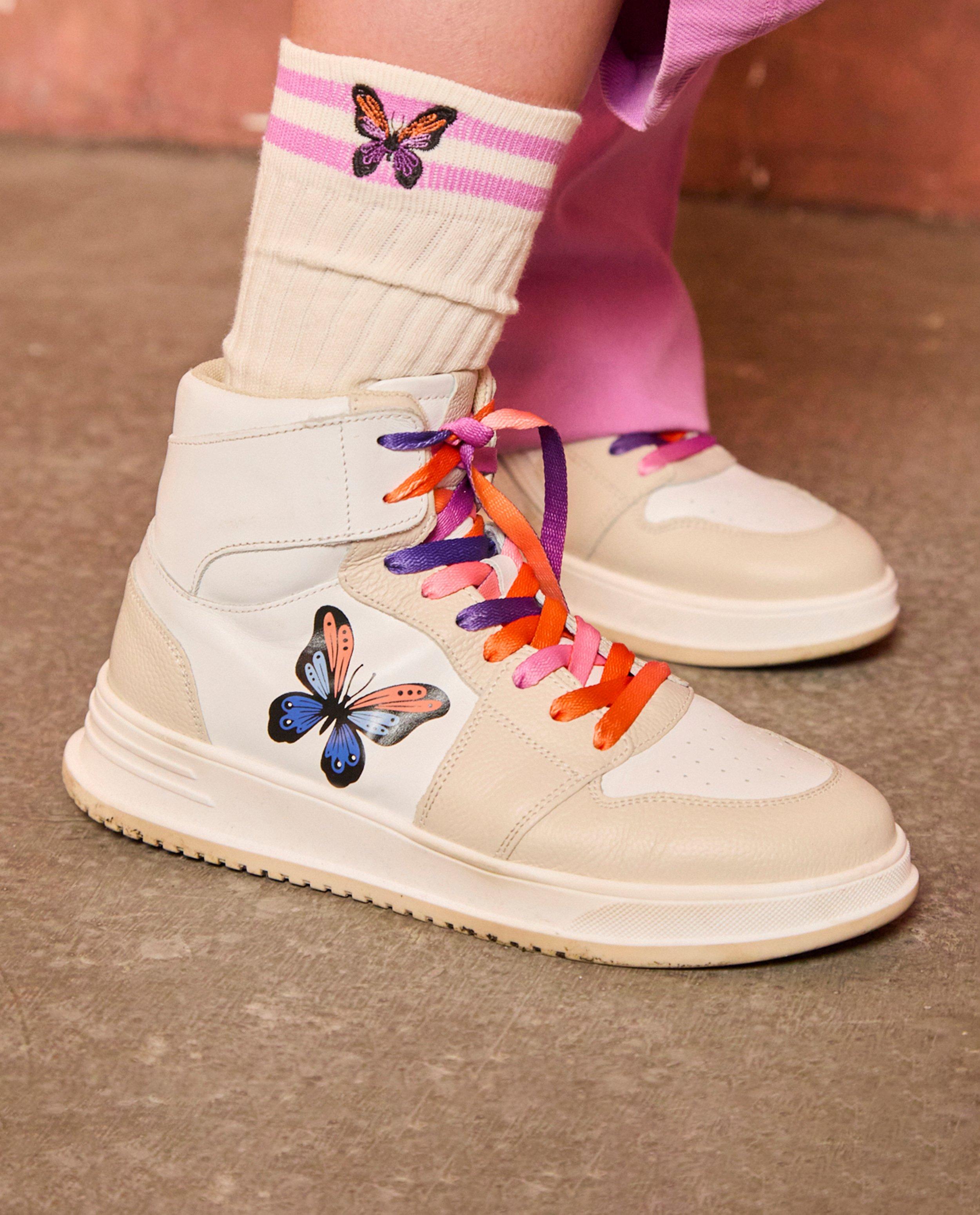 Sneakers met vlinderprint, maat 31-40 - Product Detail - lichtbeige - afbeelding nummer 1