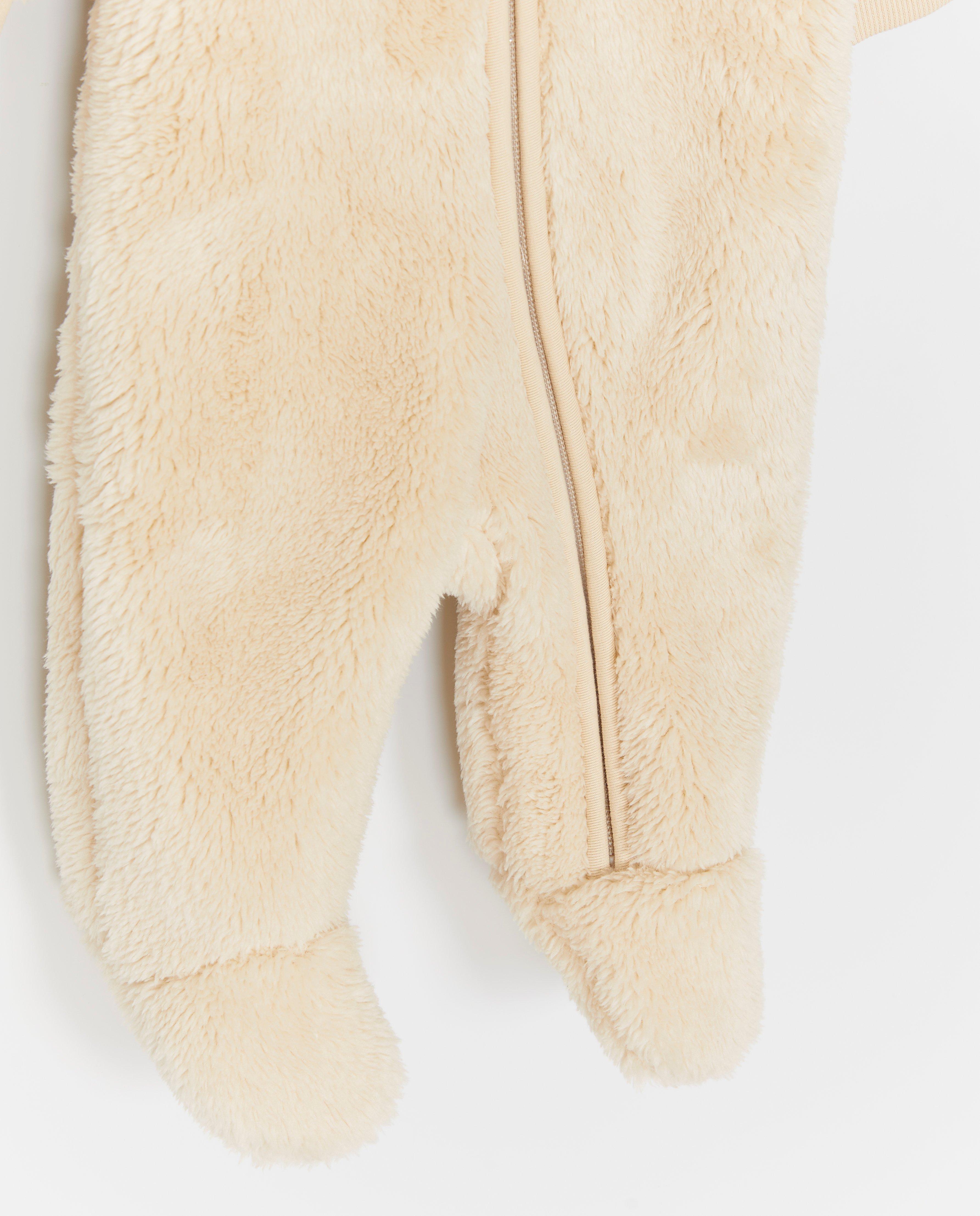 Poncho's en teddy's - Teddy onesie met oortjes