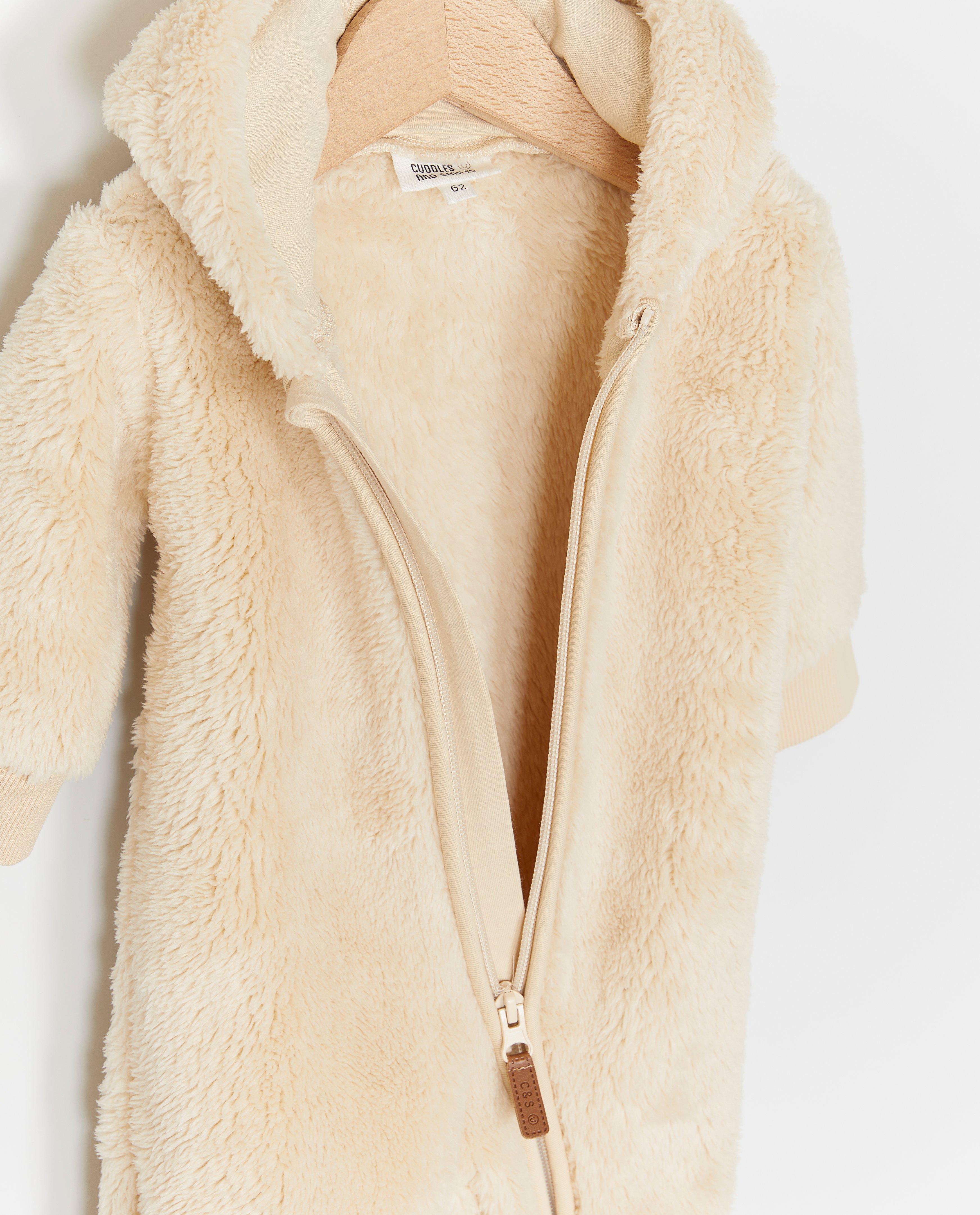 Poncho's en teddy's - Teddy onesie met oortjes