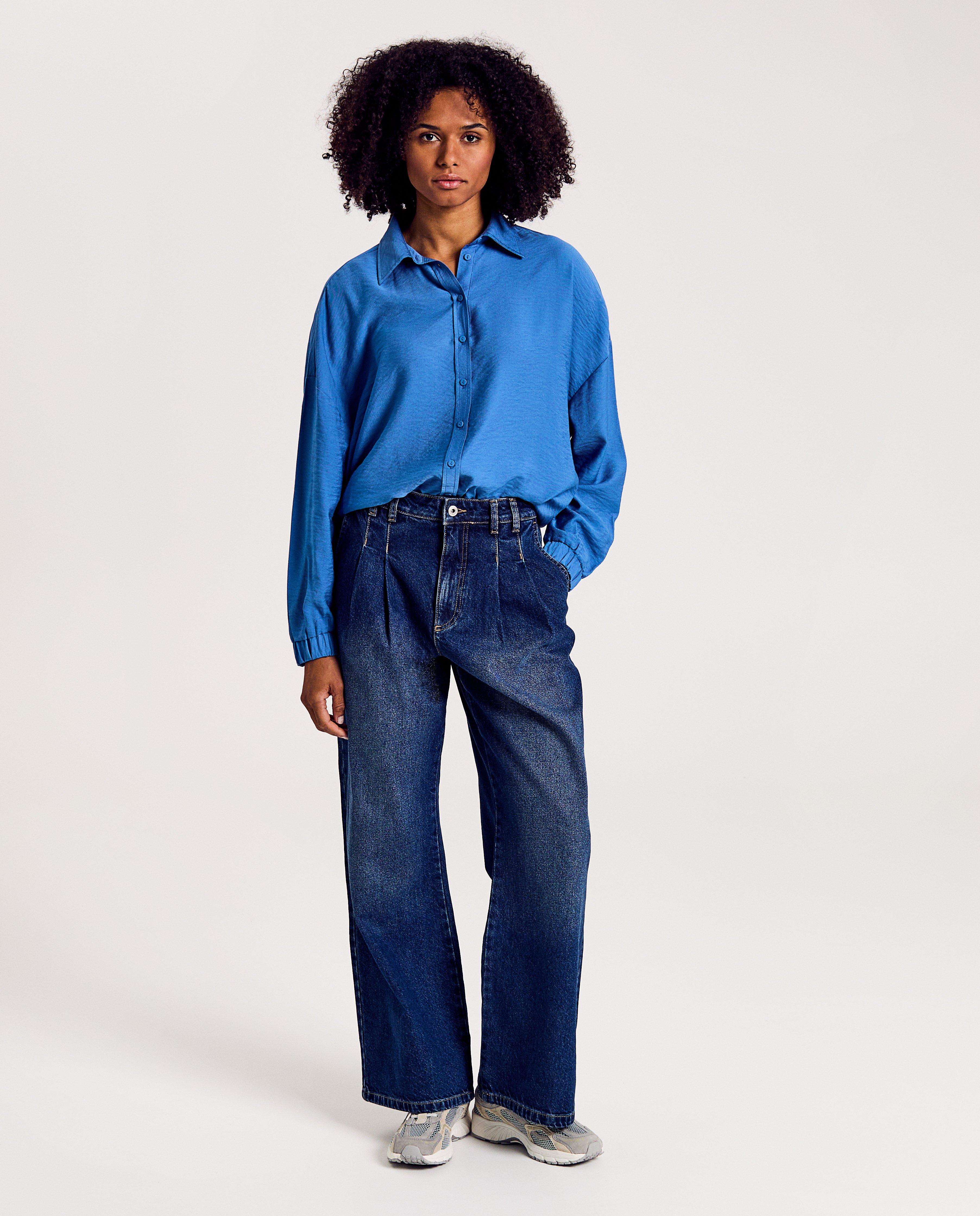 Blauwe blouse - Product Detail - blauw - afbeelding nummer 2