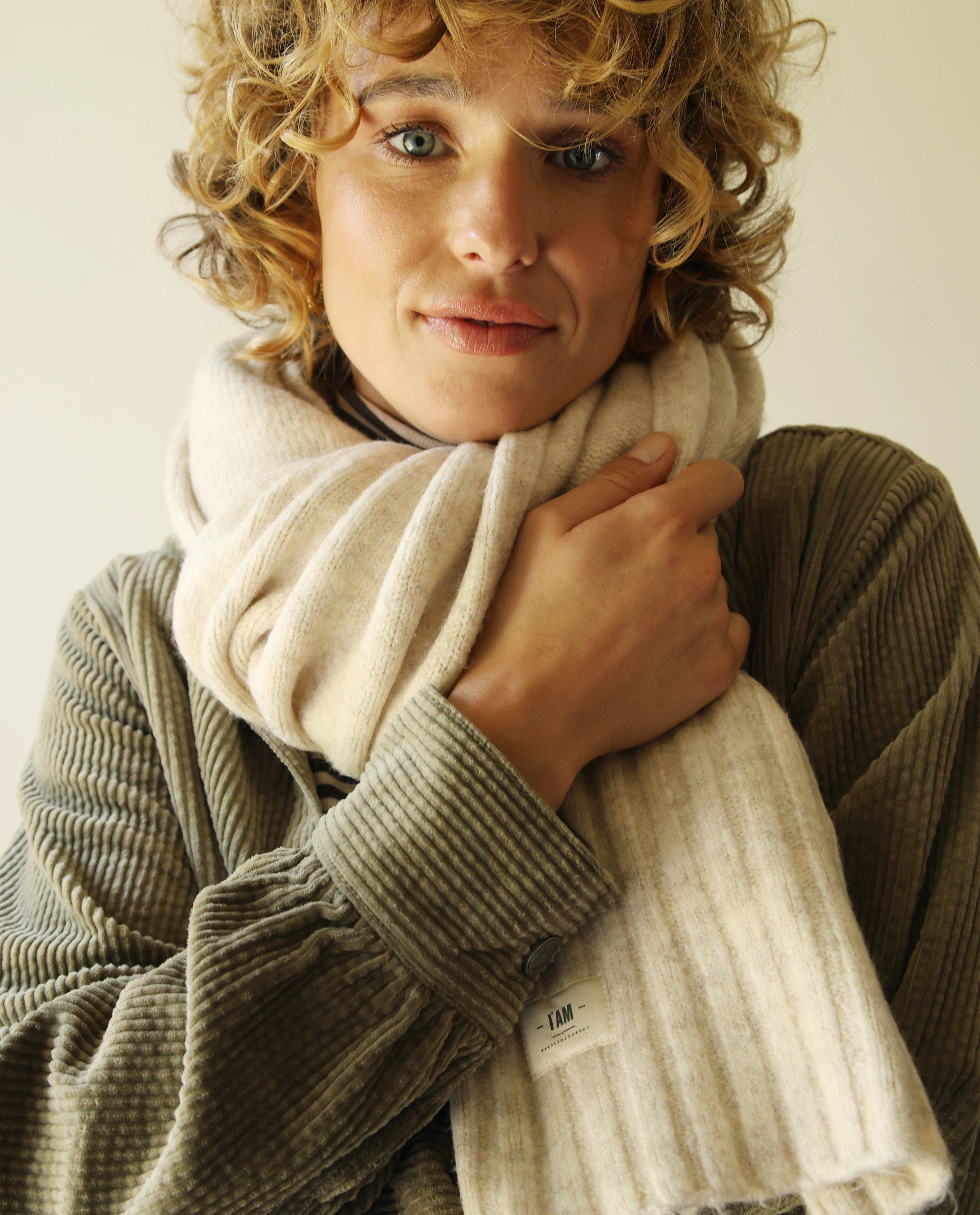 Beige sjaal, dames - null - I AM