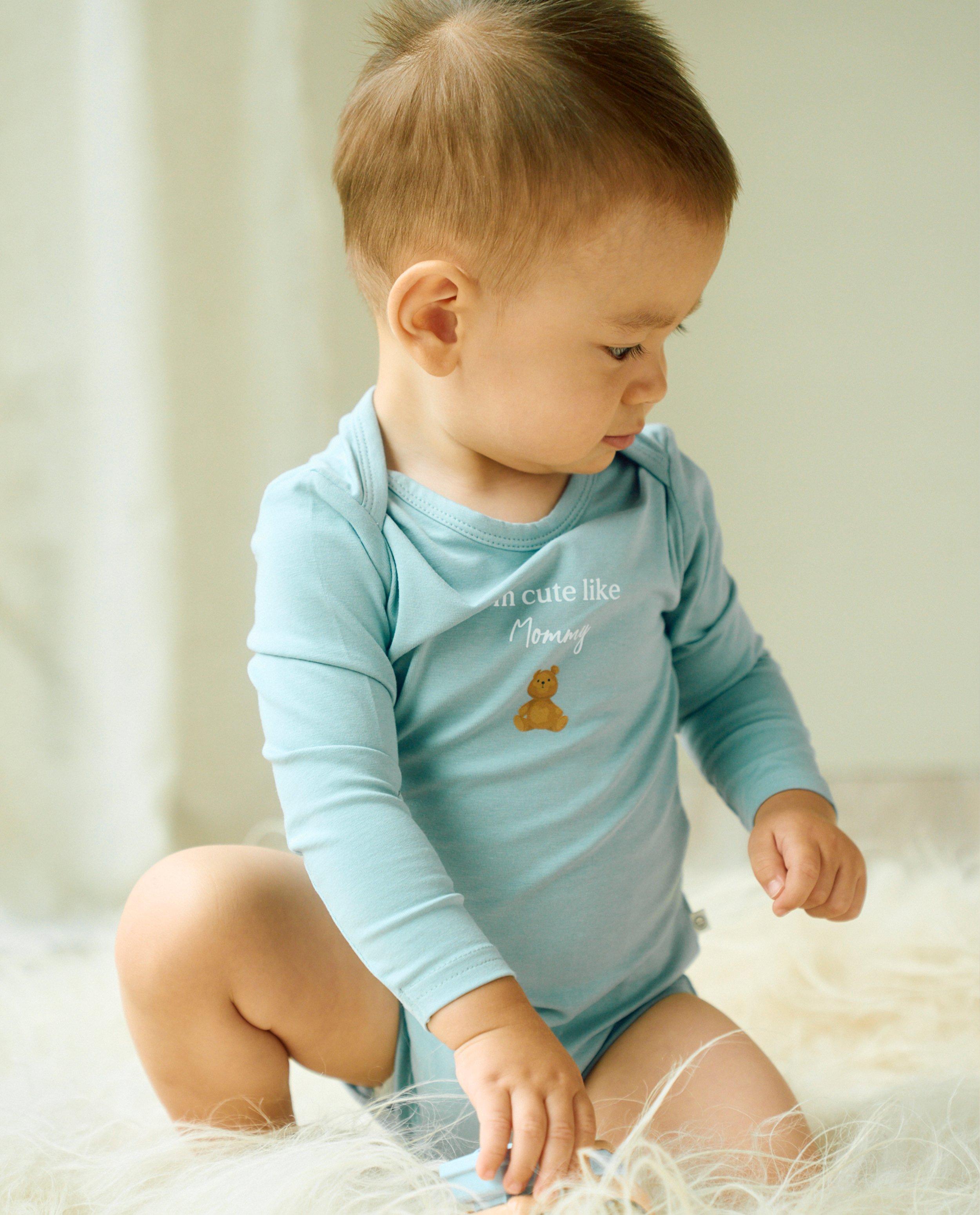 Body personnalis&eacute; en coton bio - D&eacute;tails du produit - gris - image num&eacute;ro 1