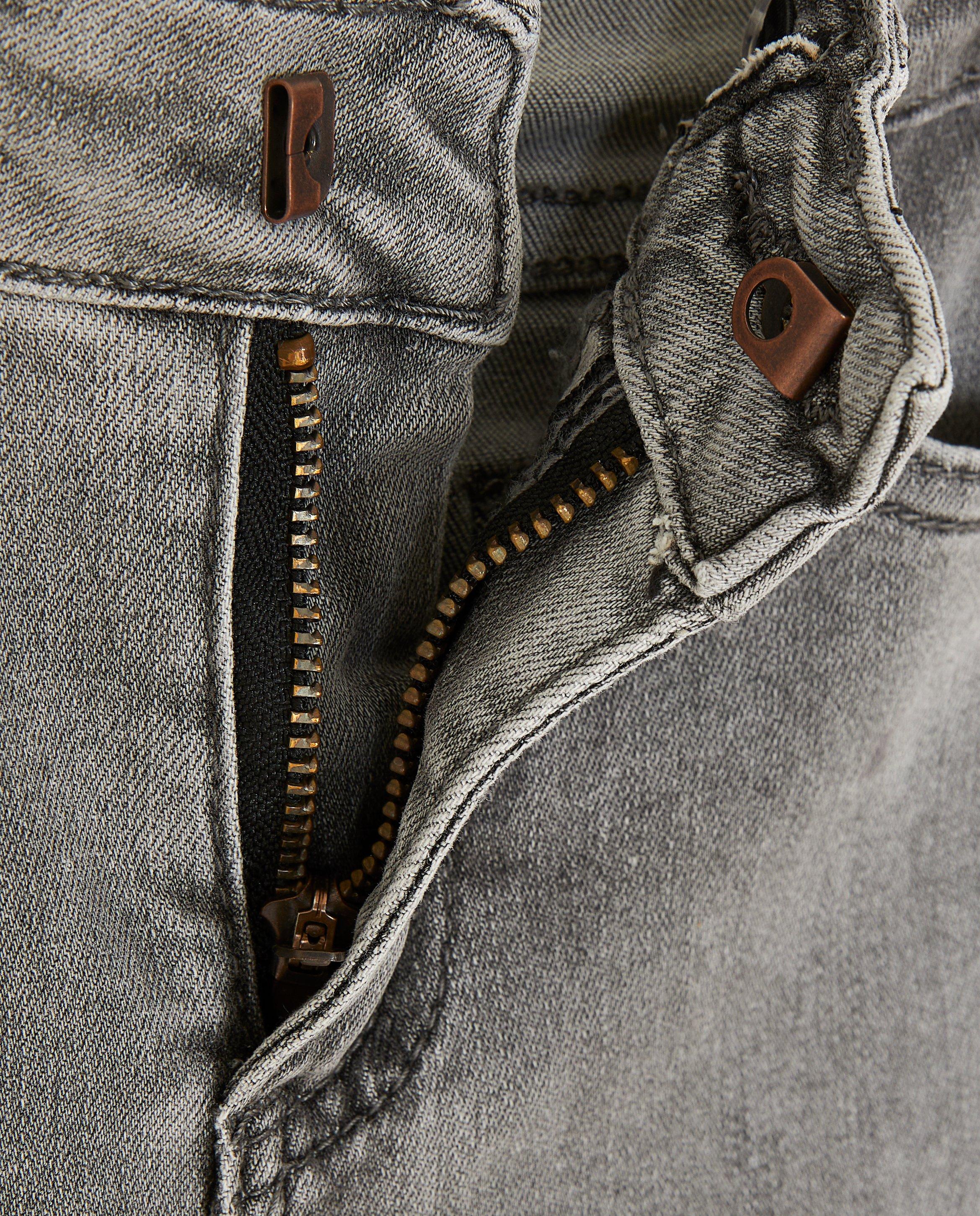 Jeans met geborduurde bloemen - Product Detail - donkergrijs - afbeelding nummer 6