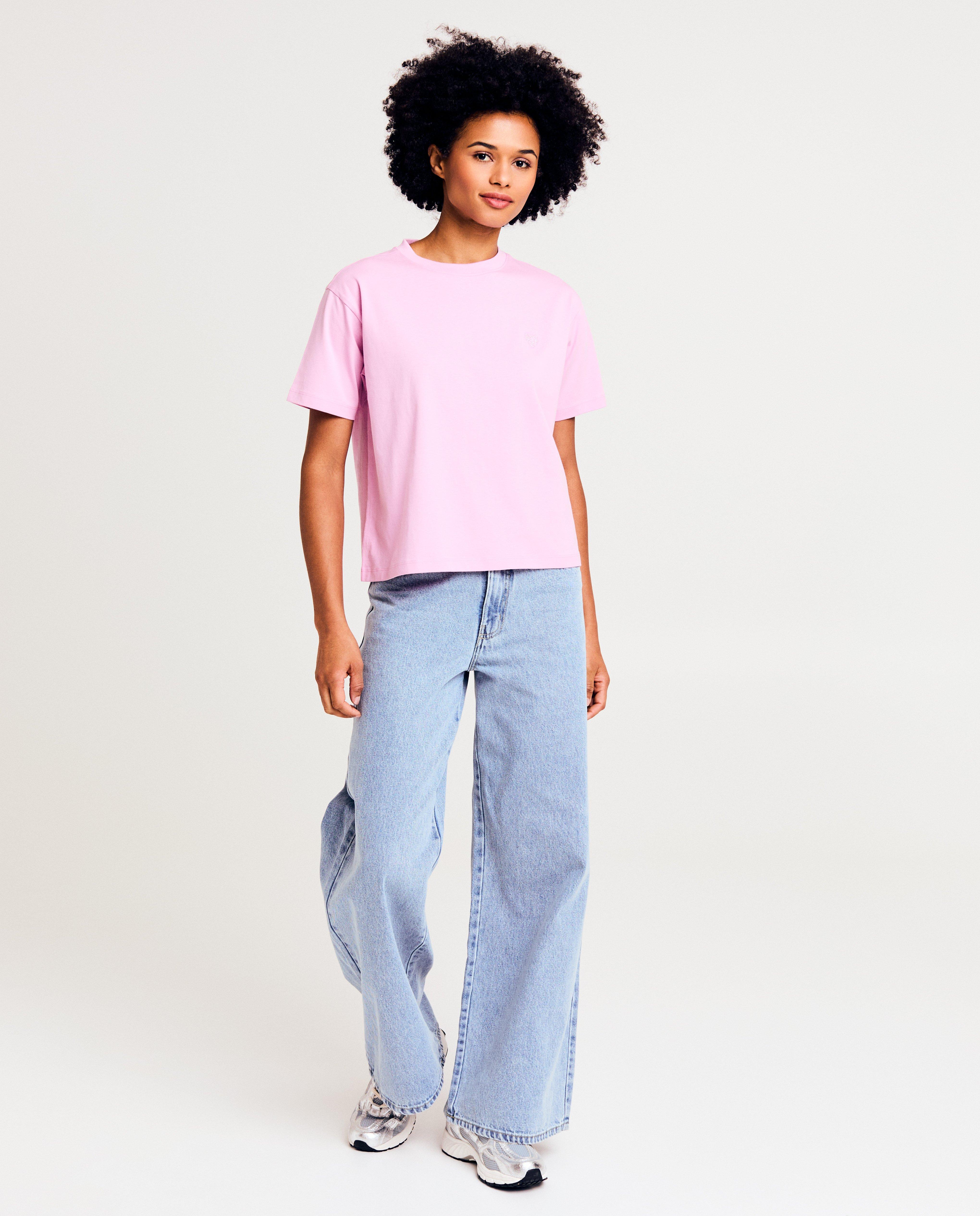 T-shirts - T-shirt met geborduurd hartje