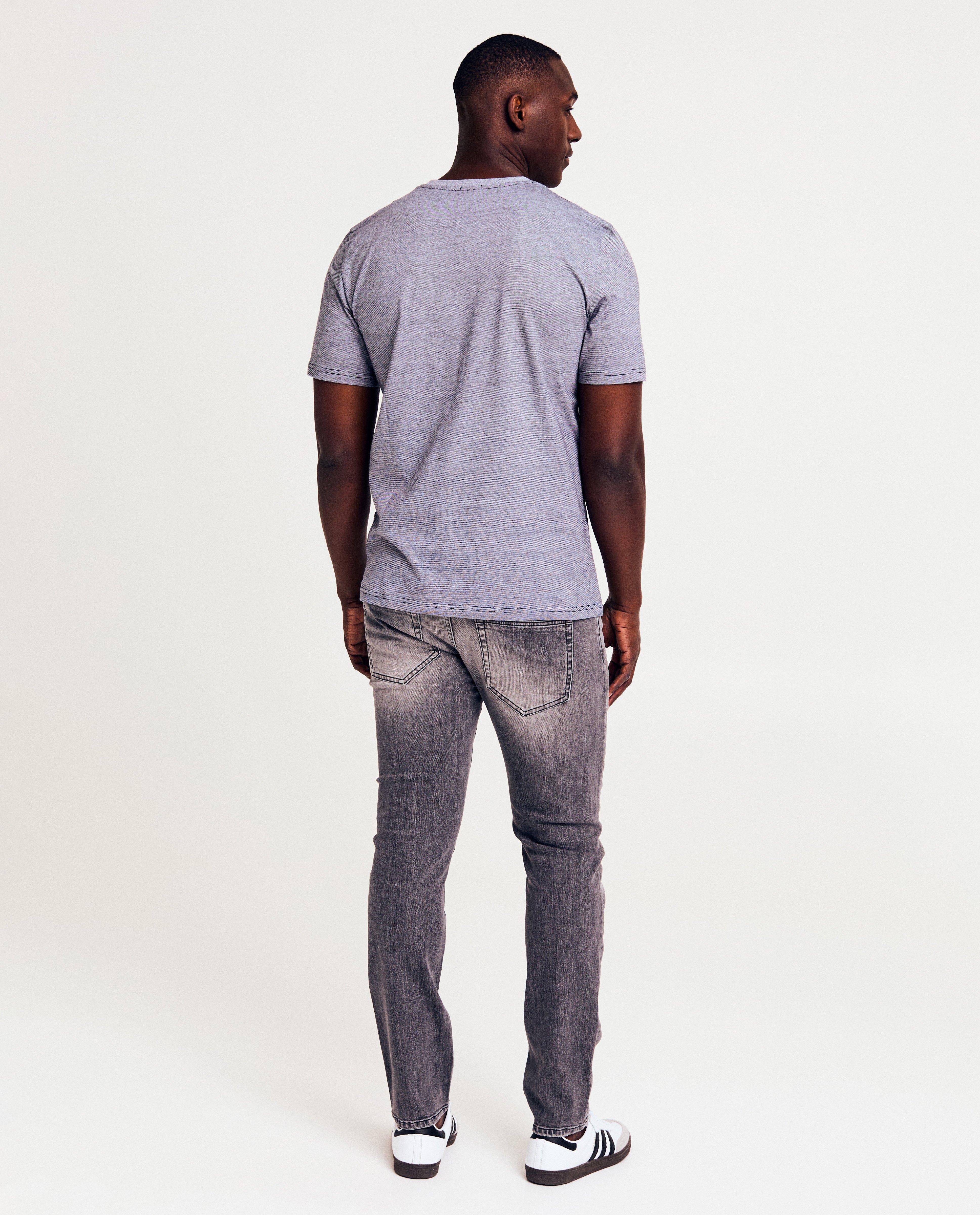 T-shirts - Lichtblauw T-shirt met fijne strepen
