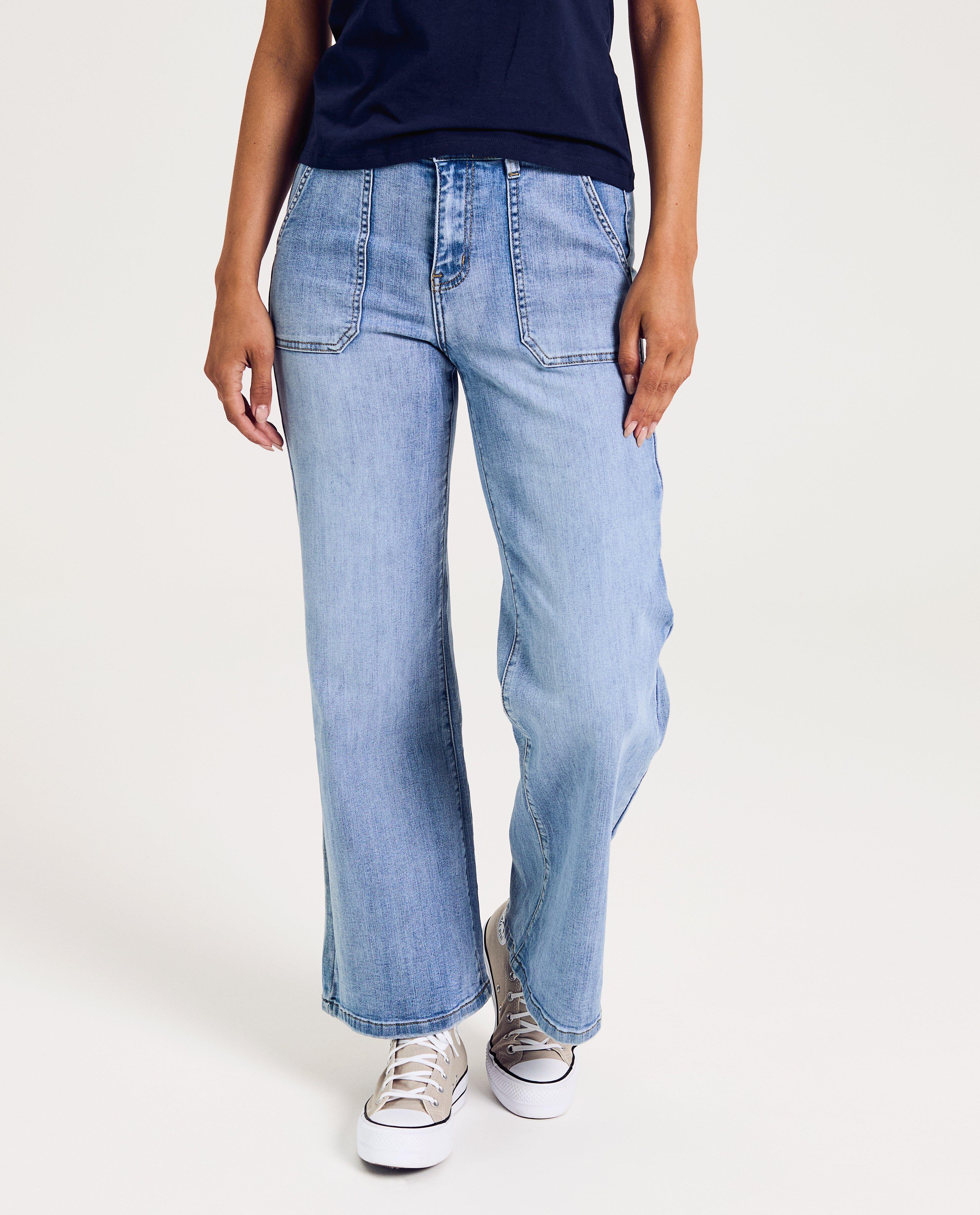 Lichtblauwe jeans, wide leg fit - Product Detail - lichtblauw - afbeelding nummer 3