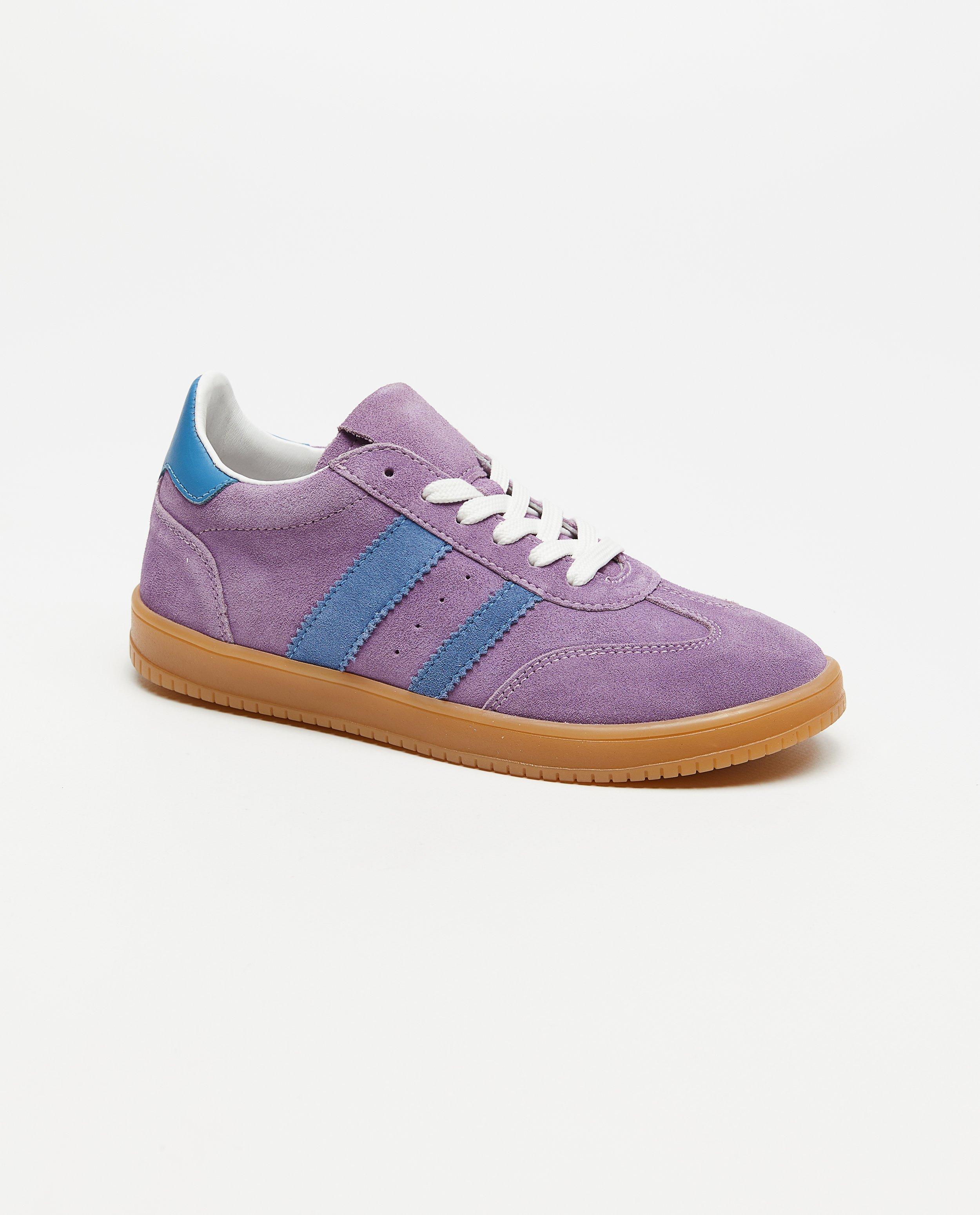 Schoenen - Sneakers met strepen, maat 31-39