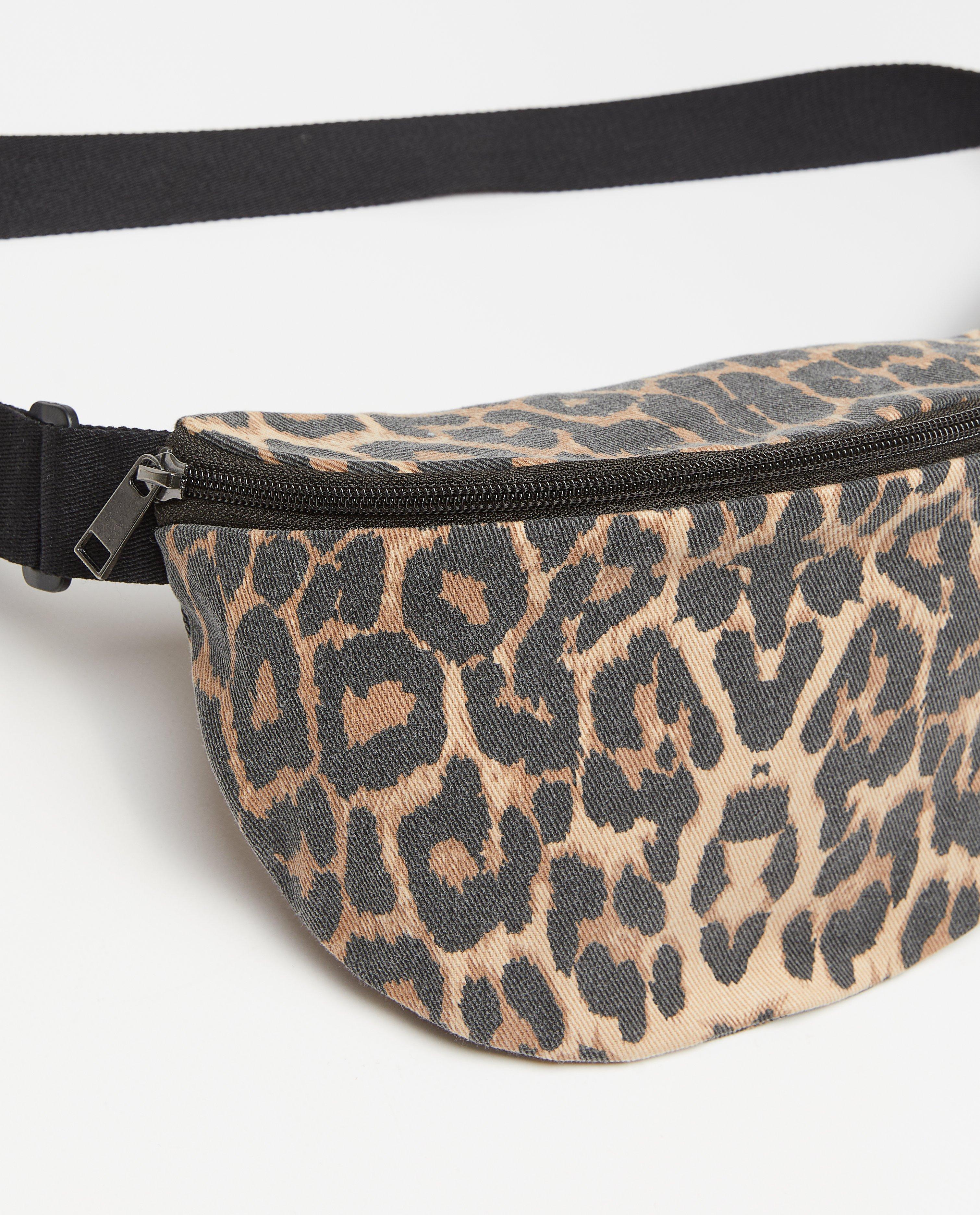 Handtassen - Schoudertas met luipaardprint