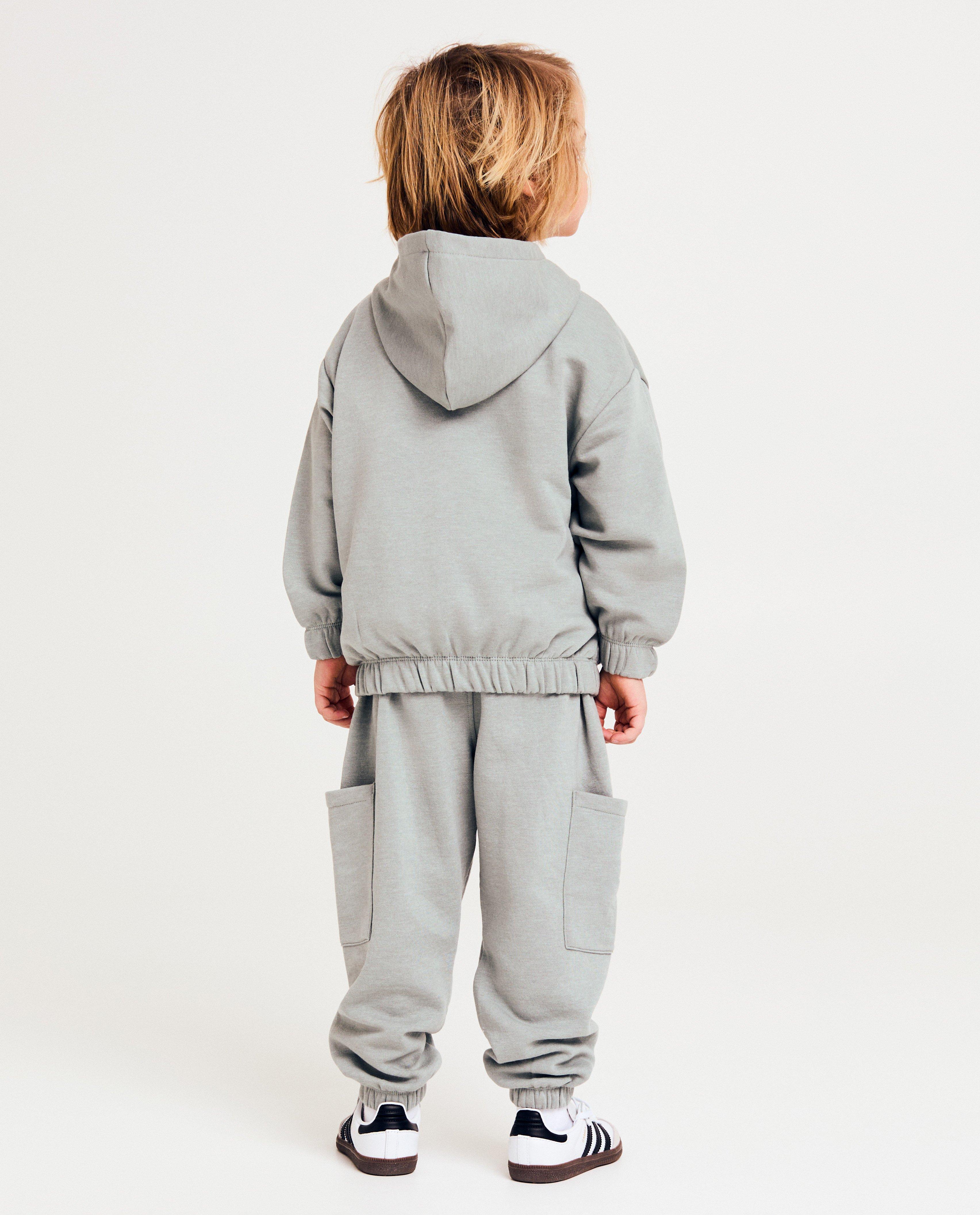 Sweaters - Lichtgroene hoodie