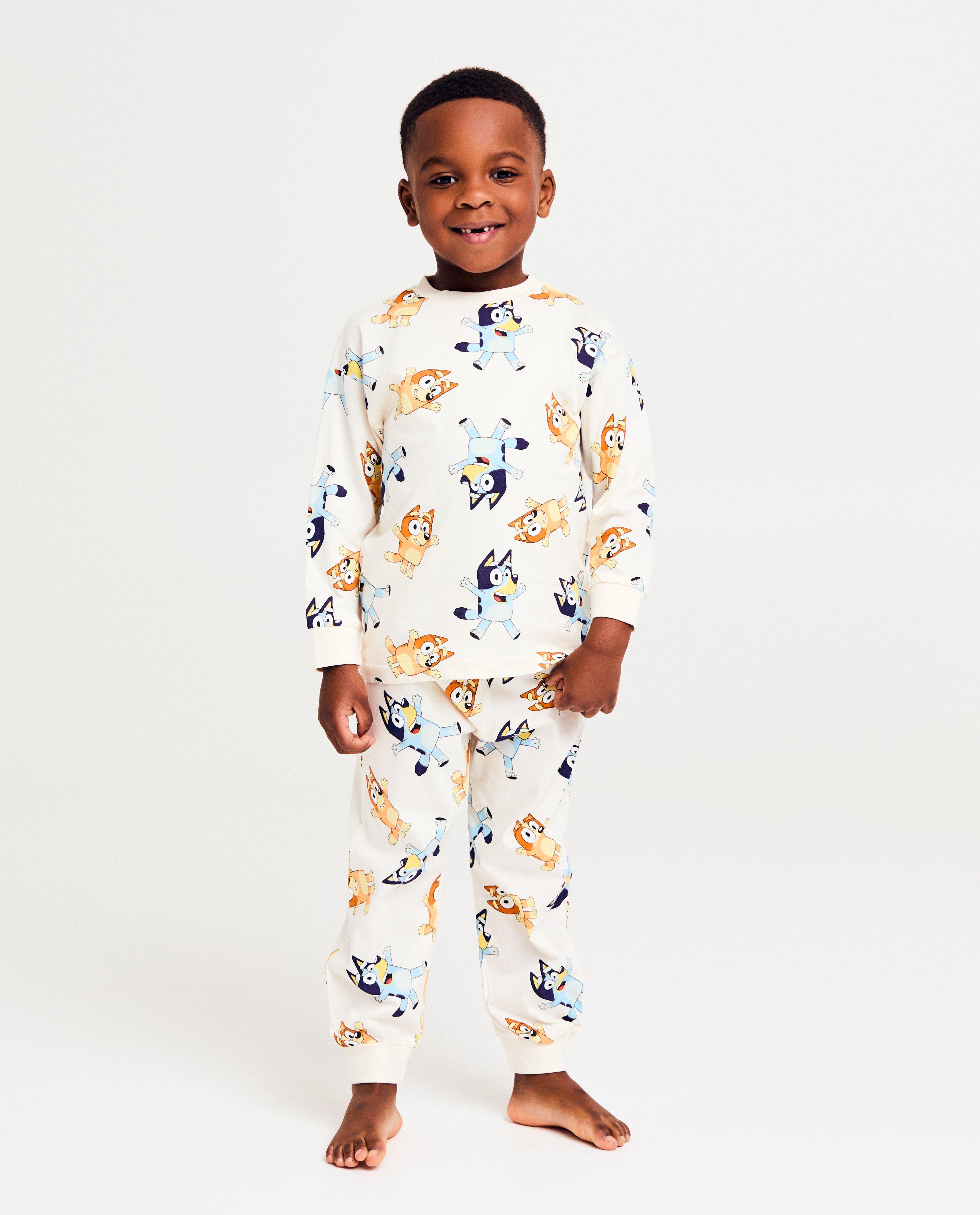 Pyjama &agrave; imprim&eacute; Bluey - D&eacute;tails du produit - blanc - image num&eacute;ro 1